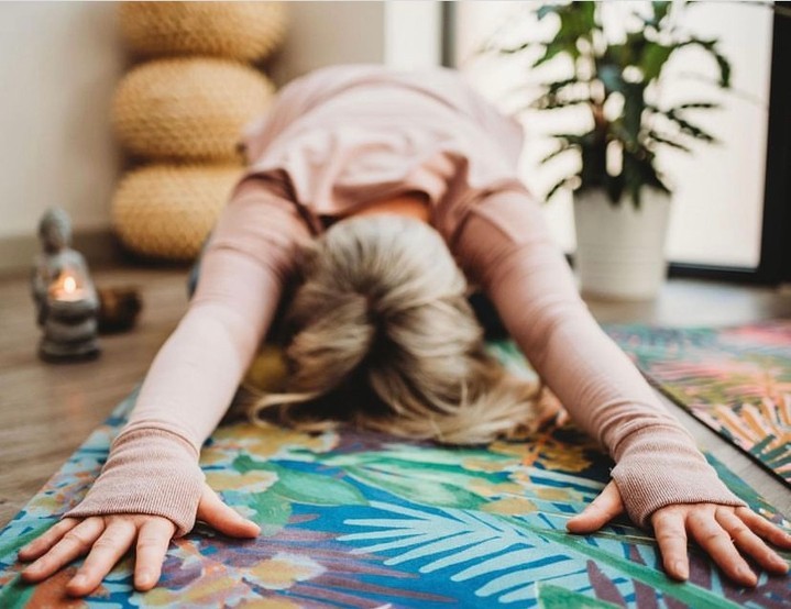 🌿✨ January is all about finding your rhythm, no rush, just steady, consistent growth. Our Willow Yoga Mats are here to support you through every slow stretch and mindful breath, helping you stay grounded 💚
Take it one breath, one pose at a time. Consistency is key, and we're here to support you every step of the way.
Let’s move through this slow January together. 🌱
#WillowYogaMats #SlowAndSteady #ConsistentPractice #YogaInTheNewYear #GroundedAndCentered #RootedInGrowth #MindfulJanuary