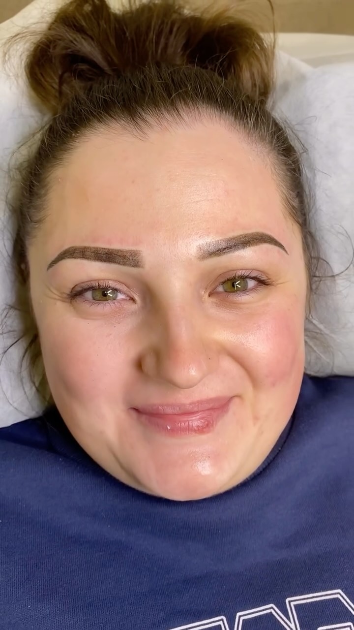 I know how exhausting it is to fill in your brows every single day and still feel like they look uneven or shapeless. I’ve been there too. ✨
That’s why I love helping my clients with Power Brows, perfect for all skin types and even thin, sparse brows like hers. 🫶
Wake up ready and stress-free. If this sounds like you, book your appointment through the link in my bio.💕
#powderbrows #pmu #permanentmakeup #spmucardiff #browartist