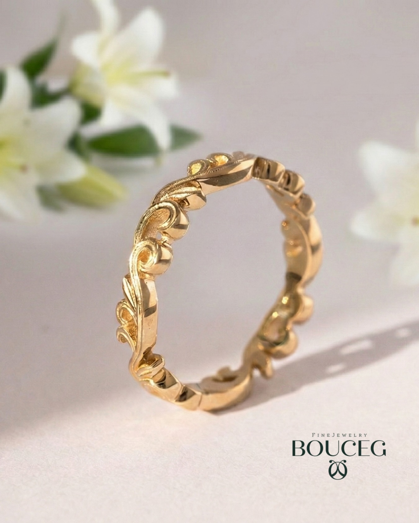 Bazı parçalar sadece bir takı değil, geleceğe bırakılan birer mirastır. ✨
Nesilden nesile aktarılacak, her bakışta aynı zarafeti hissettirecek “Anna” alyans ile tanışın. Onun kıvrımlarında saklı olan hikaye, şimdi sizin parmağınızda yeniden hayat bulmayı bekliyor. 💍
##boucegfinejewelry #evlilikteklifi #vintageyüzük #gümüşalyans