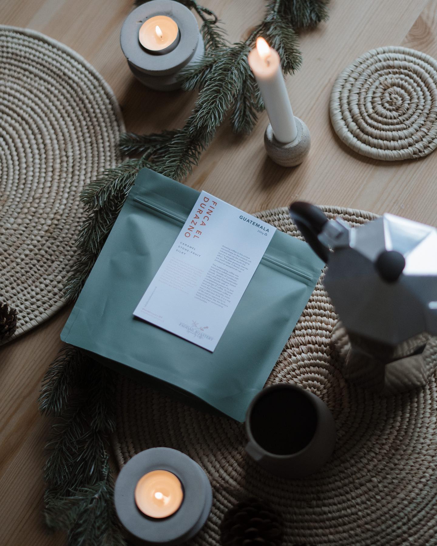 Just in time for Christmas🎄 ….FOUR new coffees now available on the website.
🇨🇴 Finca Veracruz - candied lemon/floral
🇪🇹 Sidama Mirado - honey/apricot/jasmine
🇬🇹 Hunbatz - fudge/citrus/velvet
🇬🇹 Finca Medina - cocoa/blackcurrant/hazelnut
📸 @otagostreetcollective