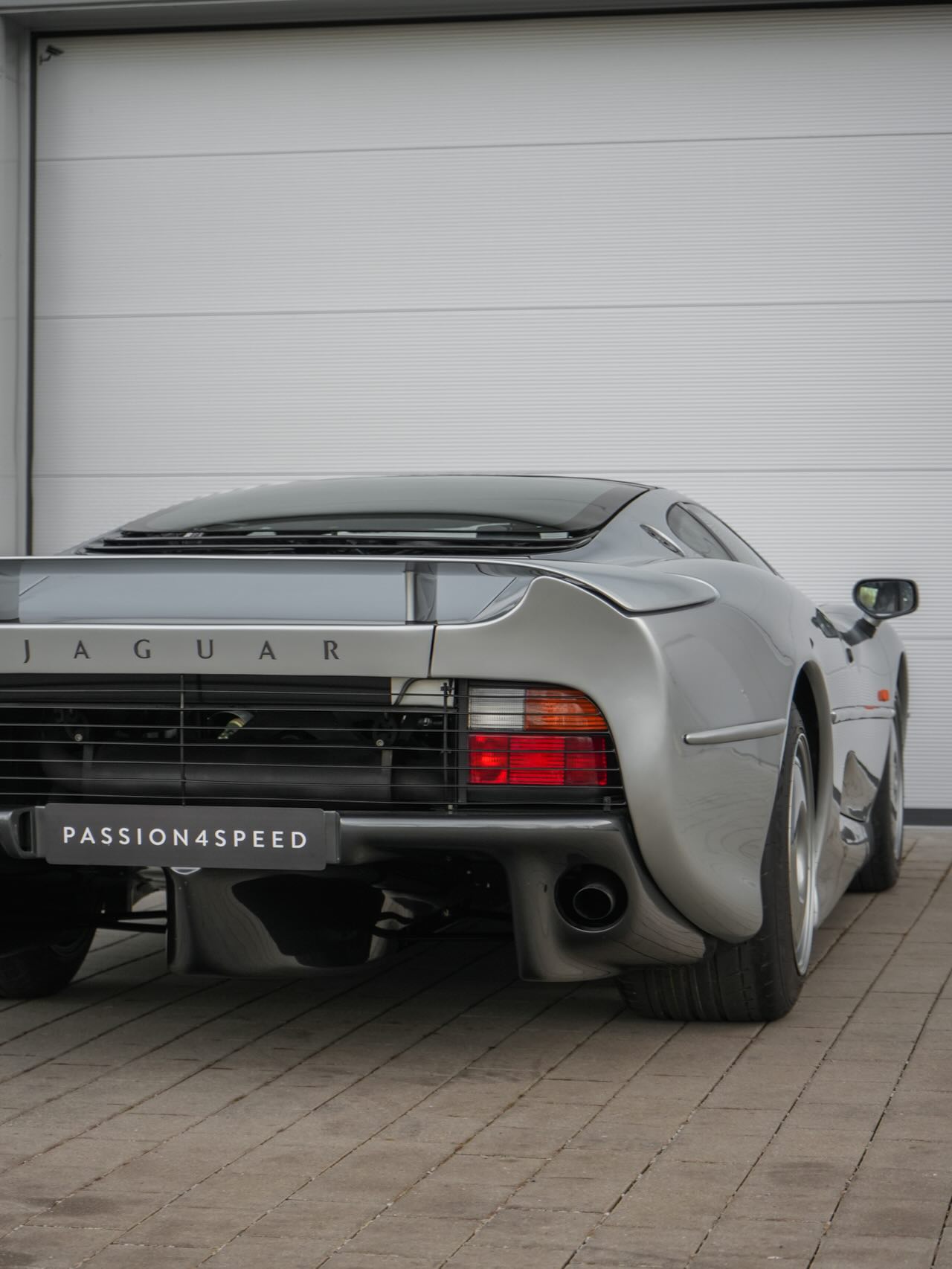 Jaguar XJ220
Sold!
#jaguar #jaguarxj220 #longtail #passion #speed