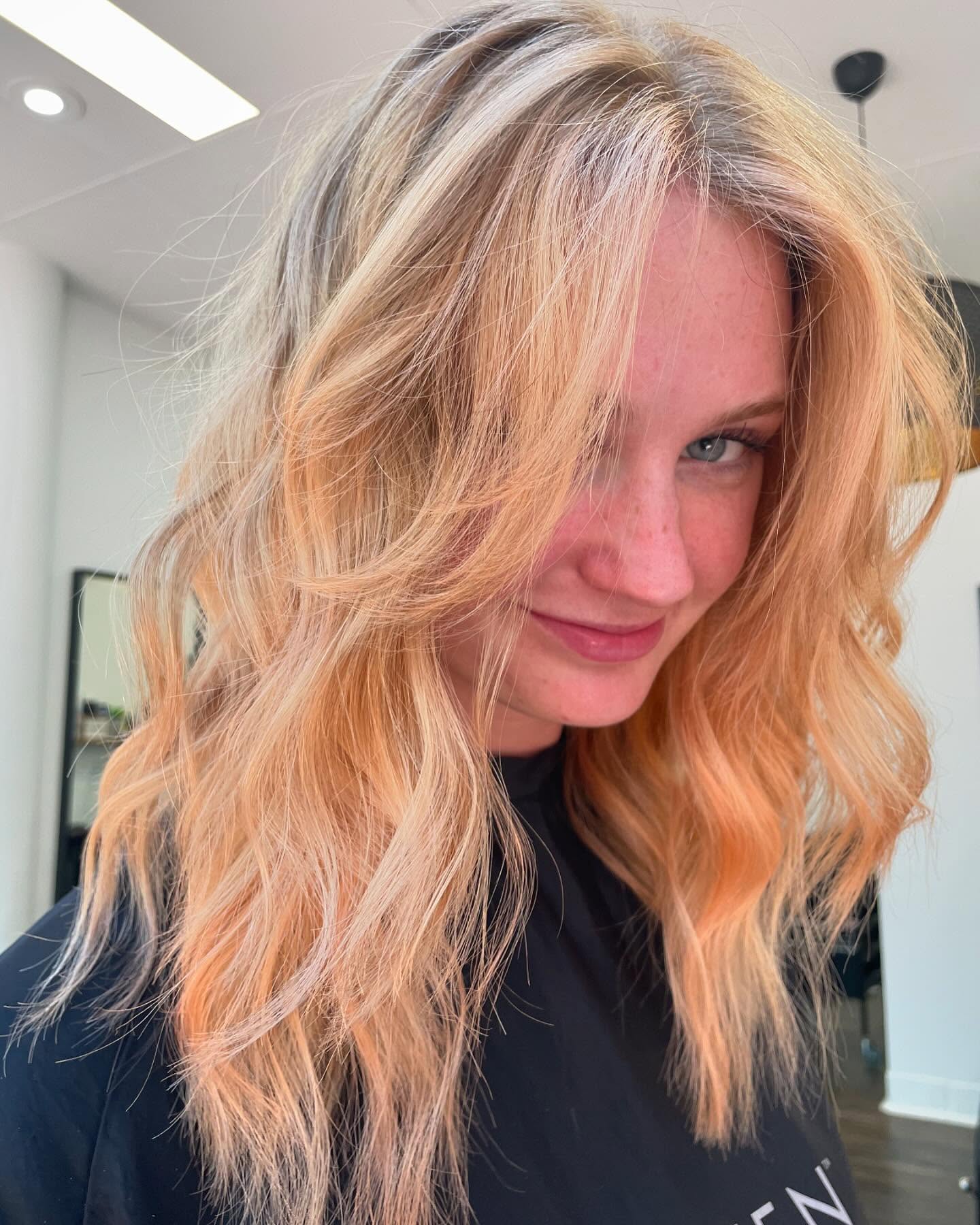 Peachy vibes for the summer sunshine 🍑🍑