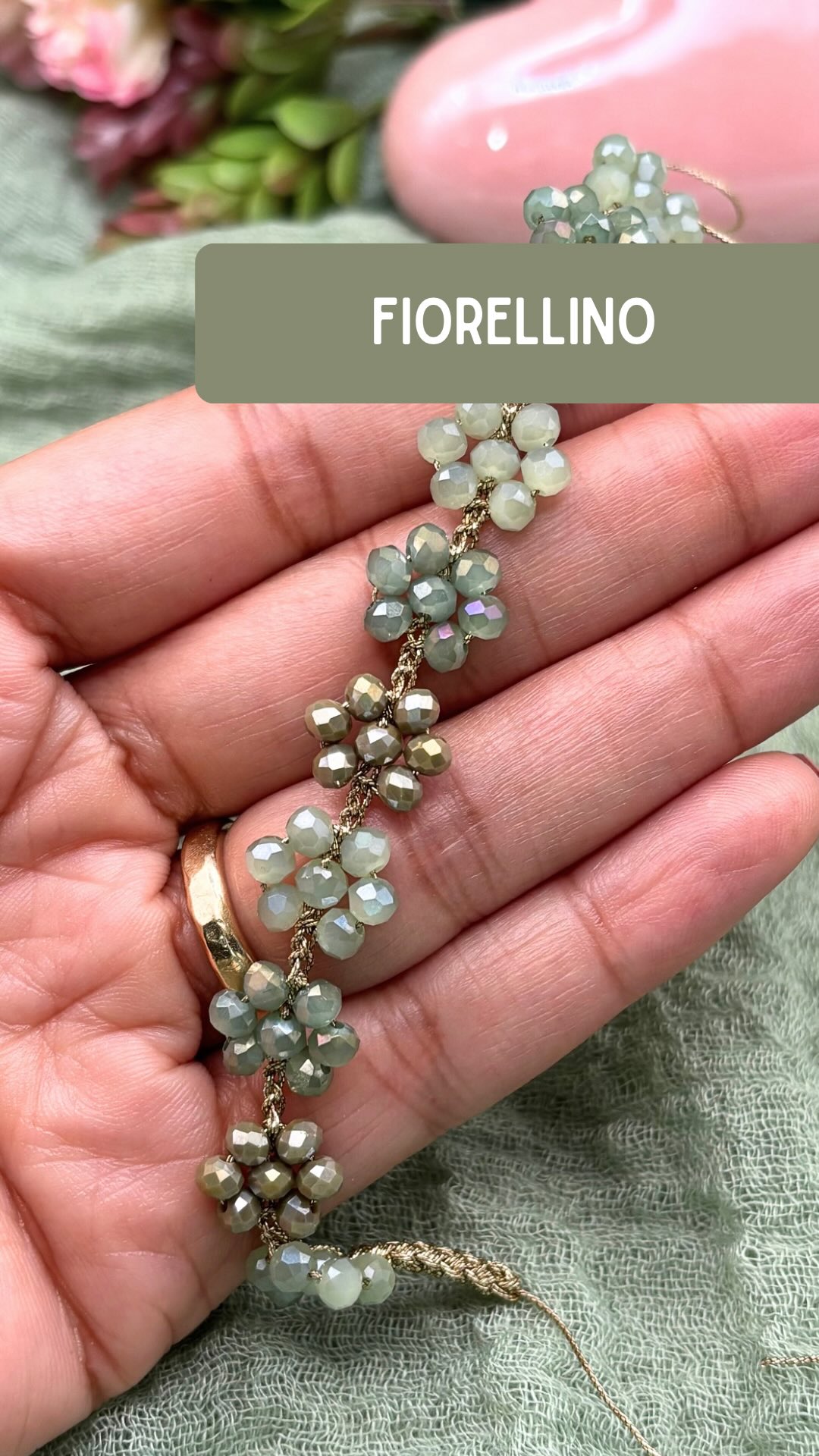 Come realizzare il FIORELLINO ad uncinetto 🌸
▶️ Questo é il metodo più semplice per realizzarlo.
Per questi 🌸 ho utilizzato cristalli da 4 mm, filato Sorrento @filieforme ed uncinetto 1.25
#crochet #uncinetto #fiorellino #tonbonbijoux #filieforme