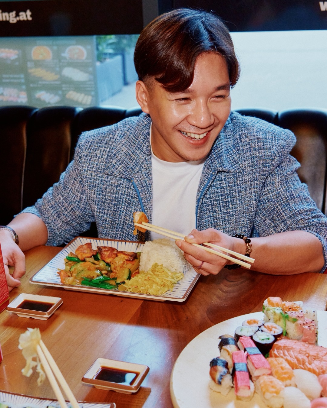 Wenn das Essen so gut ist, muss man einfach lächeln. 😋🥢
#genusspur #asiatisch #happiness #wien
#noodleking