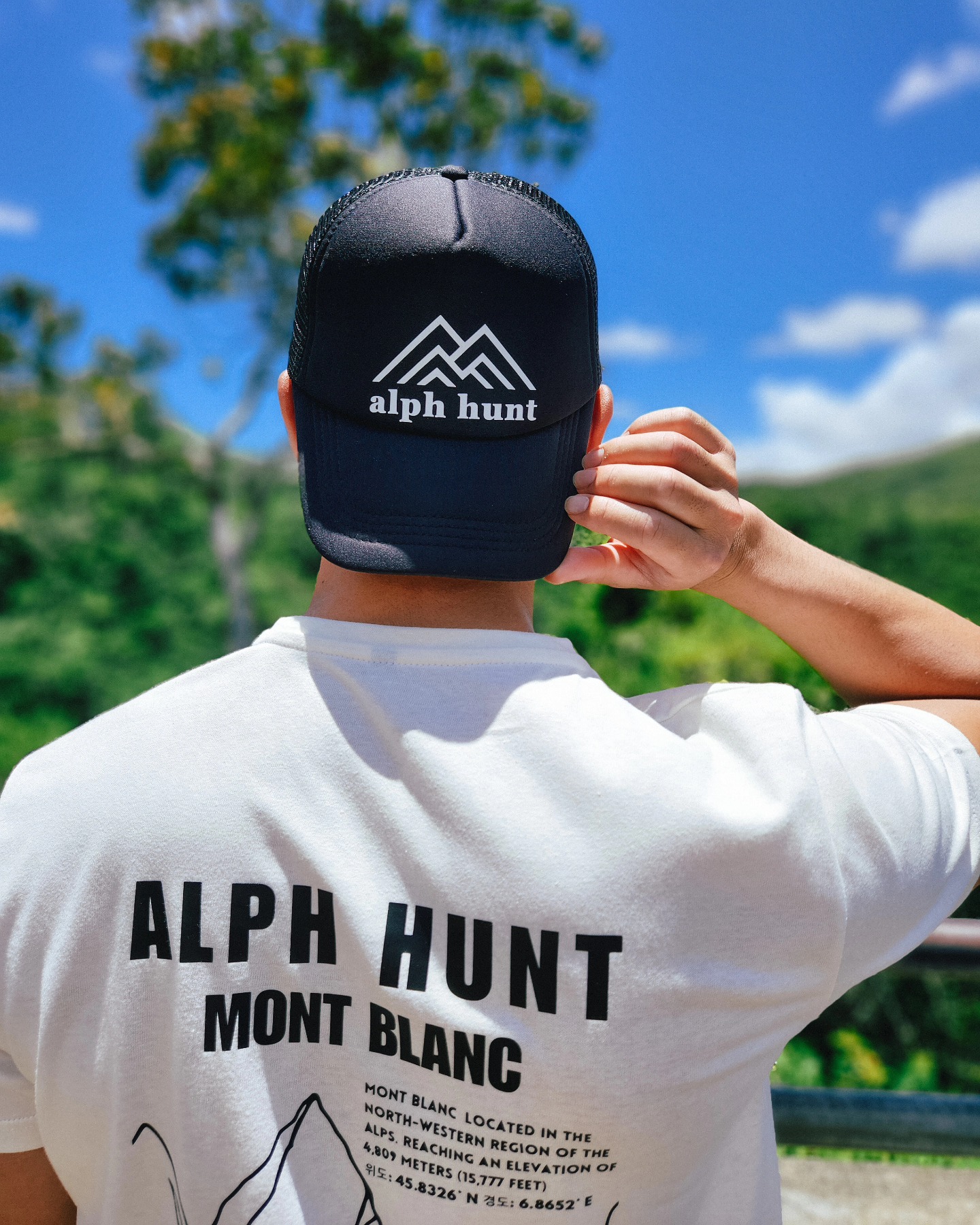 Mont Blanc – The Roof of Europe | 4,809m (15,777ft) | 45°83′N 6°86′E | Majestic Peaks, Icy Glaciers, and Endless Adventure. #keepexploring
New drop on www.alphhunt.com
Buy our Box Fit Premium quality Tee now at only Rs850.
Limited stock.