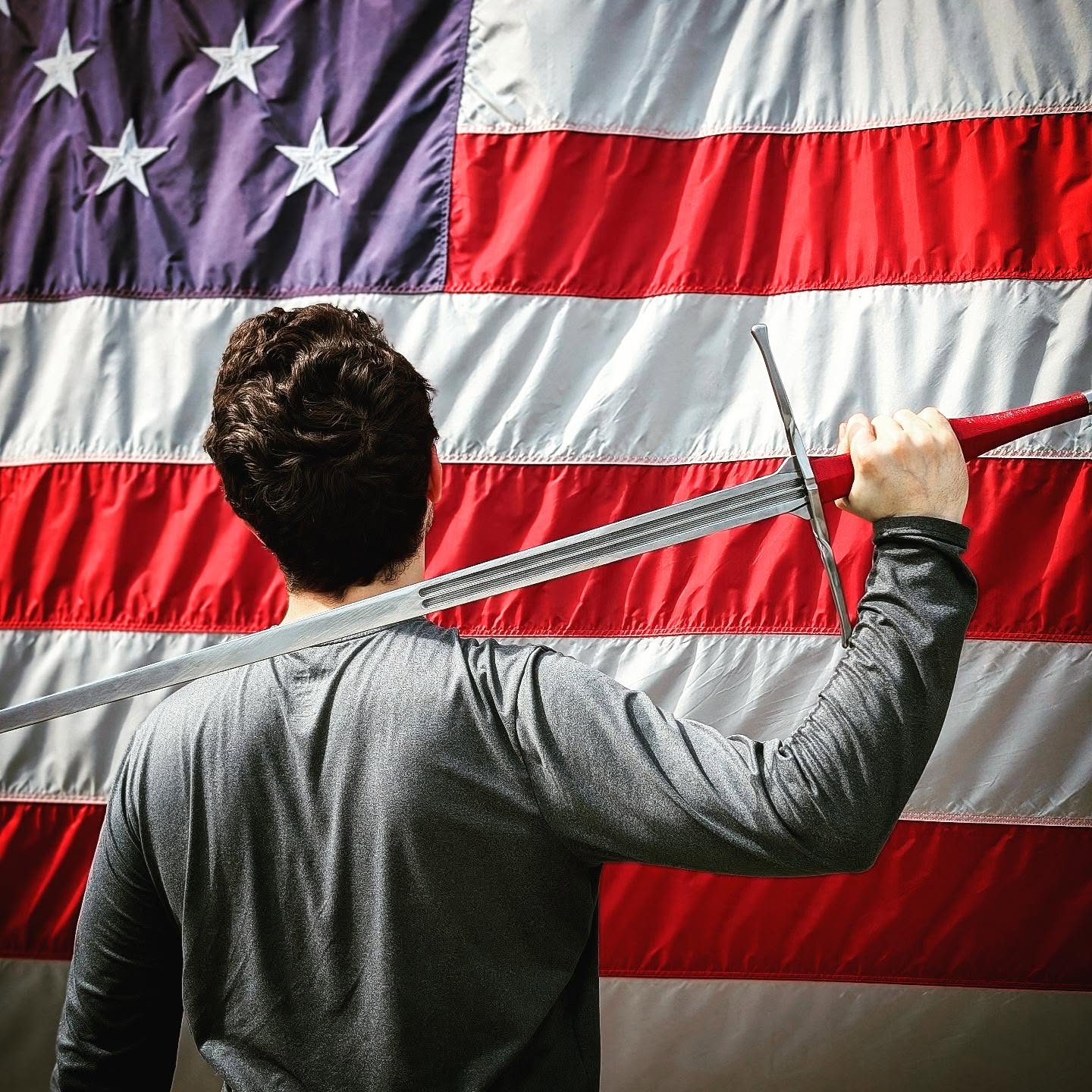 🎉Happy 4th!🎉
Please be safe
Make sure your fingers are both protected when fighting, and when lighting off fireworks 🎆🎇
Thank you for working with us, and supporting our USA made product 🇺🇲
.
.
.
.
.
.
#happy4th #happy4thofjuly #4thofjuly #sword #swords #blade #weapon #swordfighting #swordfight #fyp #content #usa #america #madeinusa #madelocal #artist #art #smallbusiness #supportsmallbusiness #supportlocal #workout #fingers #fireworks #forge #combat #blacksmith #sparring #gift #giftideas #treatyourself