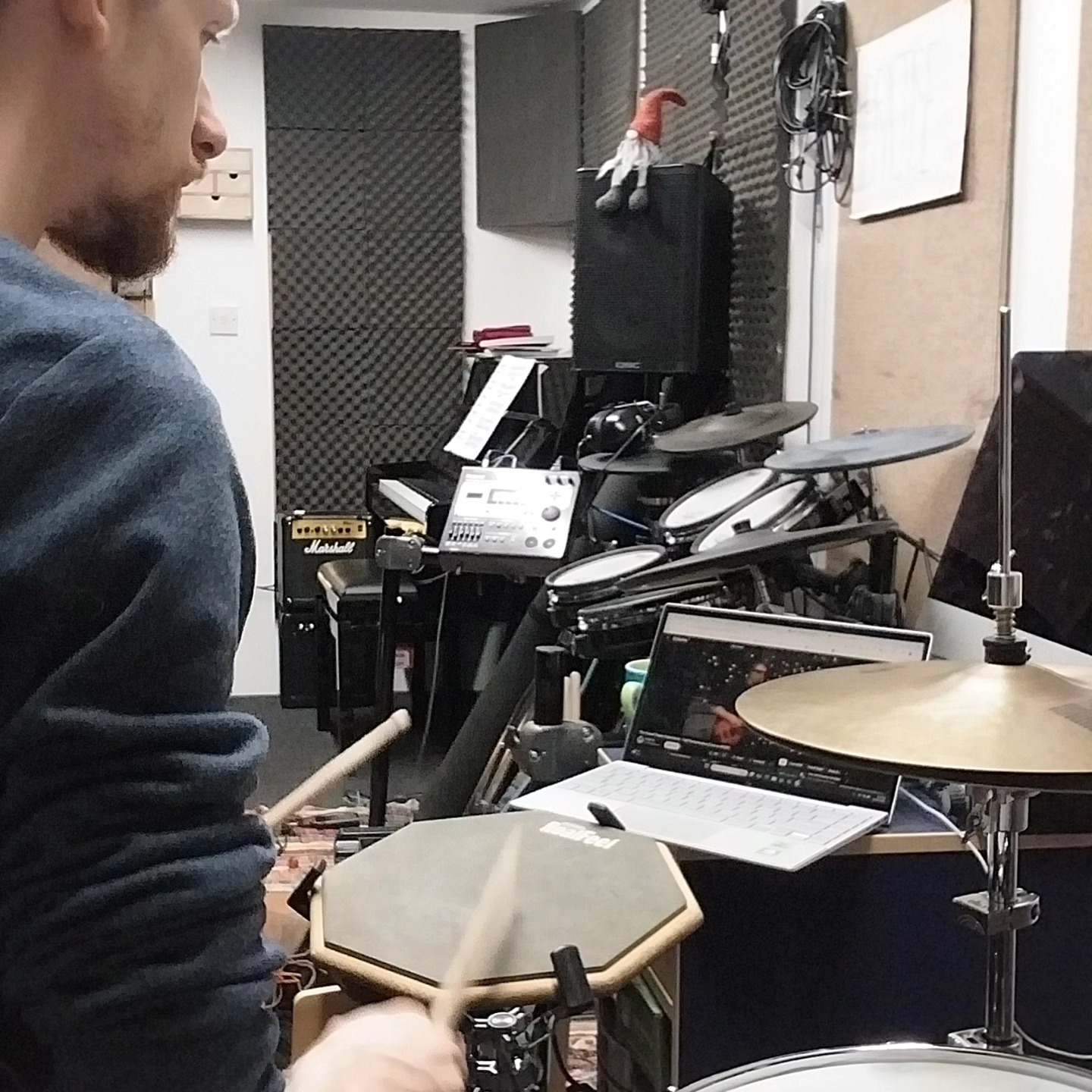 In times of need for inspiration, look to your heroes!
#practisepad #practise #hero #heroes #drums #drummers #ukdrummer