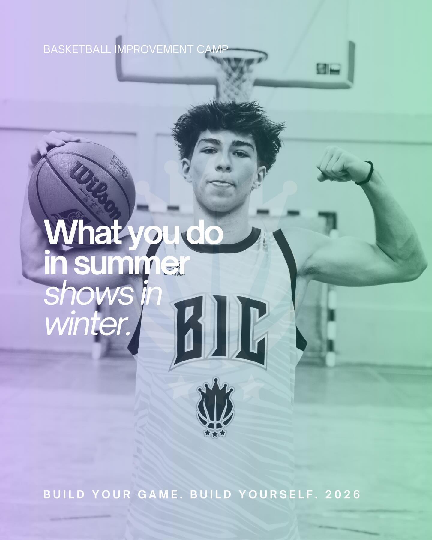 O que fazes no verão, aparece no inverno.
O trabalho invisível.
As horas extra.
A consistência quando ninguém está a ver.
No Basketball Improvement Camp, esse trabalho começa no verão — com 5 semanas à escolha, treino diário de alto nível e um ambiente feito para quem quer evoluir de verdade.
EVERY ATHLETE HAS A MOMENT… YOURS IS THIS SUMMER.
➡️ Inscrições abertas. Garante já o teu lugar no link da bio.