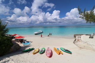 𝕎𝔸𝕋𝔼ℝ 𝕋𝕆𝕐𝕊 𝔽𝕆ℝ 𝔻𝔸𝕐𝕊 - We have no shortage of them at The Beach House on Rose Island. Inquire today about how to make it even better with our jet ski add-on!
*
*
*
*
*
#daycharter #bahamascharter #boatcharter #privatecharter #privatebeach #luxurycharter #travelbahamas #visitbahamas #daytrip #luxuryexcursion #customcharter #secludedbeach #secludedbeaches #oceanaddict #tropicalparadise #boatday #bestbeach #roseisland #thebahamas #bahamastravel