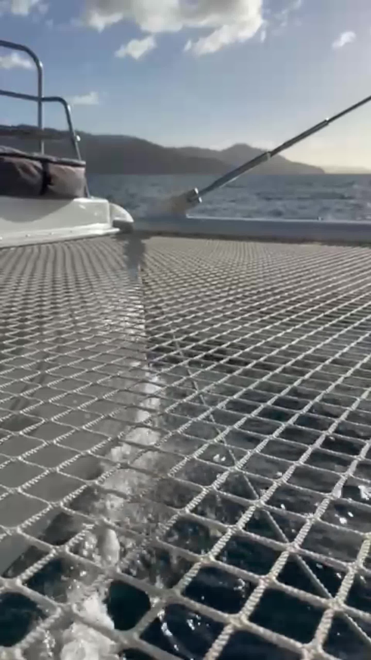 The sea turns gold. The sails catch the last light of day. Everything slows. On Bliss, sunset isn’t an ending. It’s an invitation to pause, breathe, and let the horizon do the talking. No schedules. No noise. Just wind in the sails, salt in the air, and a moment that stays with you long after the sun slips away. #BlissSailing #SunsetAtSea #QuietLuxury #SailingLife #LuxuryCharter #GoldenHourAtSea #TimeWellSpent #BVICharter #LiveTheMoment #UnderstatedLuxury Robin Willows Rebecca Willows Horizon Luxury All-Inclusive Yacht Charters