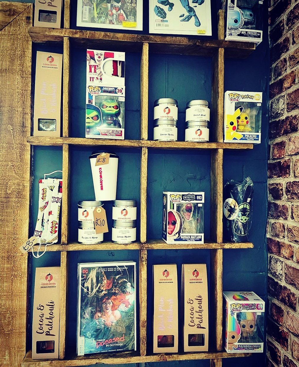 Spot the bespoke candles and reed diffusers π
These beauties made their way across The Solent to our good friends at @comicoffeeuk on the Isle of Wight π’