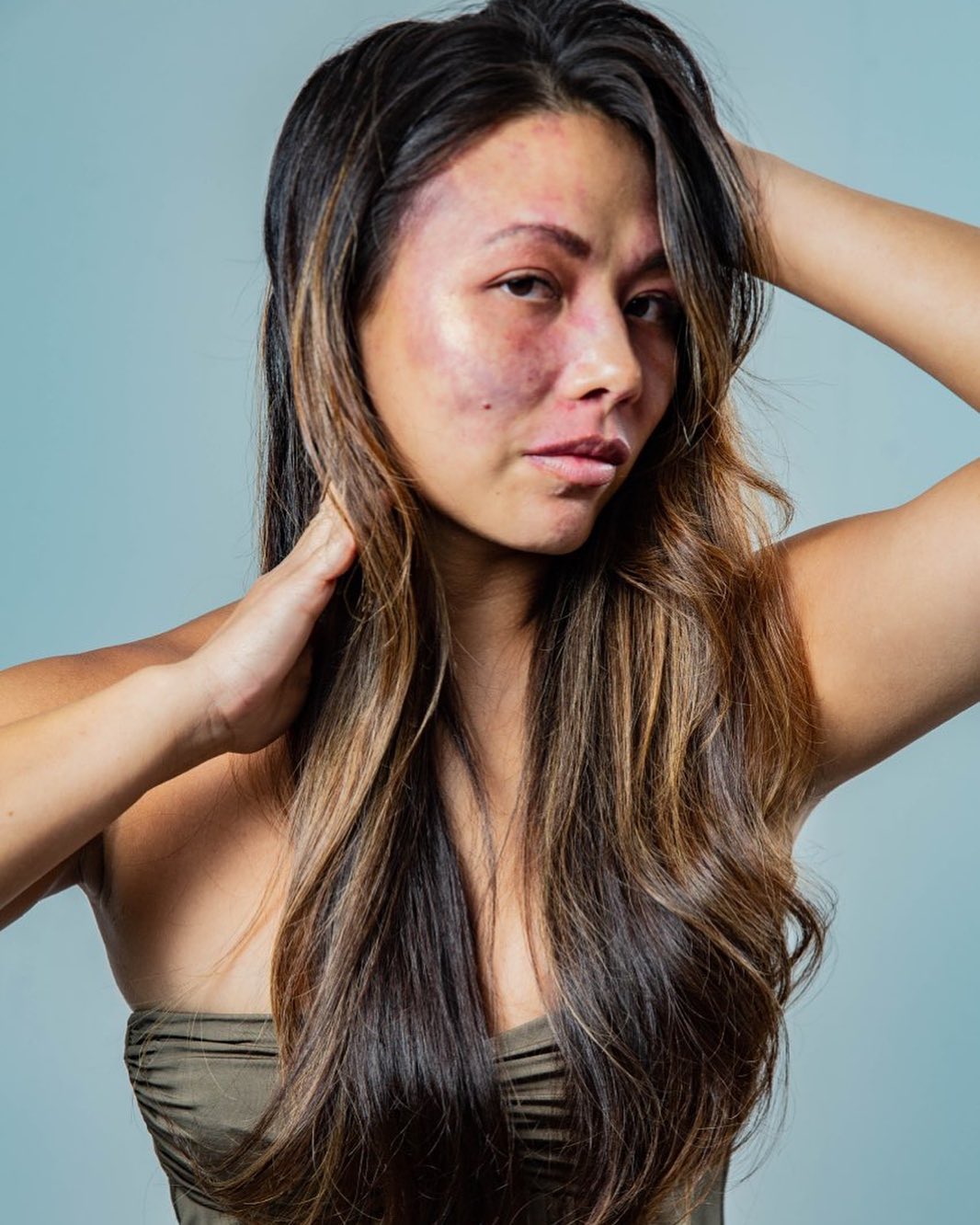 Being comfortable in your skin is not liking how you look or how you can capture a selfie, it’s being confident enough to be yourself, speak your mind and not let judgement of others weigh you down.
Be brave , rip off the band aides and excuses and be unapologetically you ❤️❤️❤️ Beauty is a journey of self love and the abandonment of insecurities.