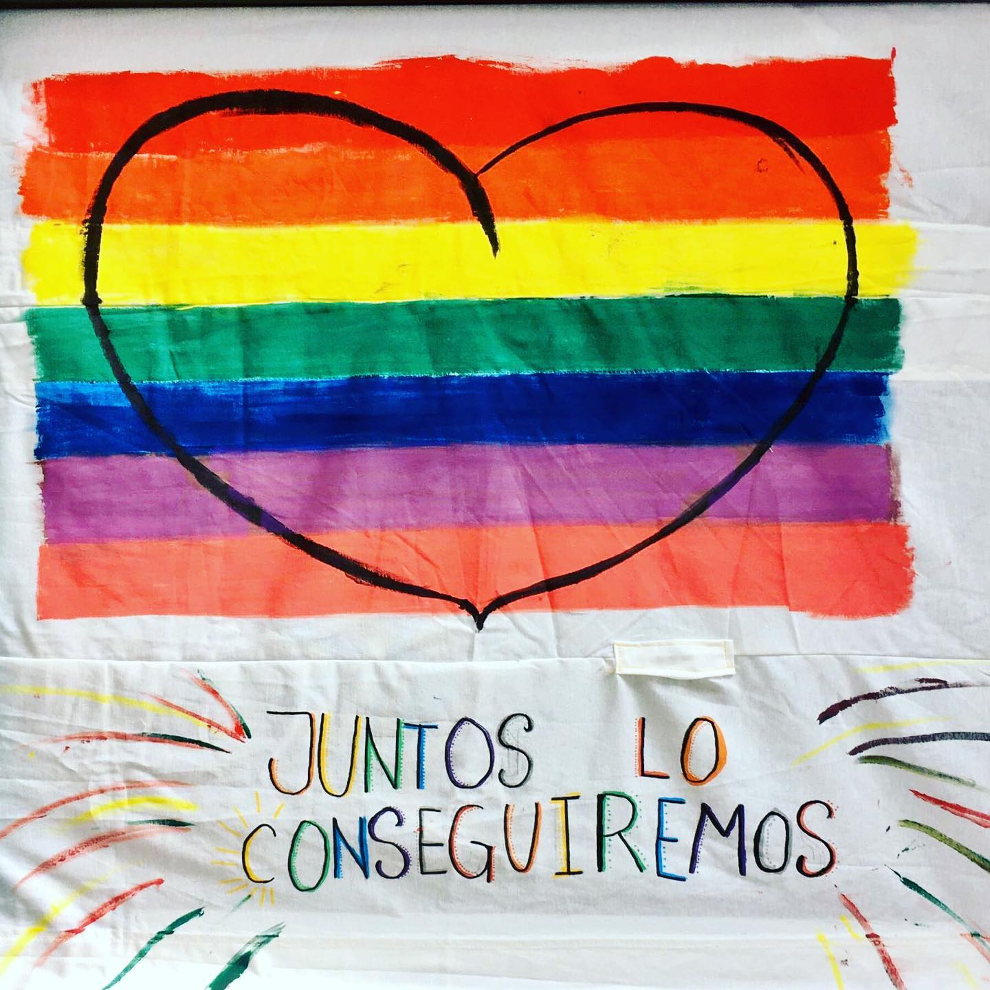 Juntos, hecho en casa con todo el cariño. #coronavirusespaña #juntosloconseguiremos #covid_19 #spain #españa #cuarentenacoronavirus #sanitarios #camioneros #reponedores #policia #ejercitoespañol #gentetrabajadora #heroesanonimos #heroes #venceremosalcoronavirus #together #estevirusloparamosunidos