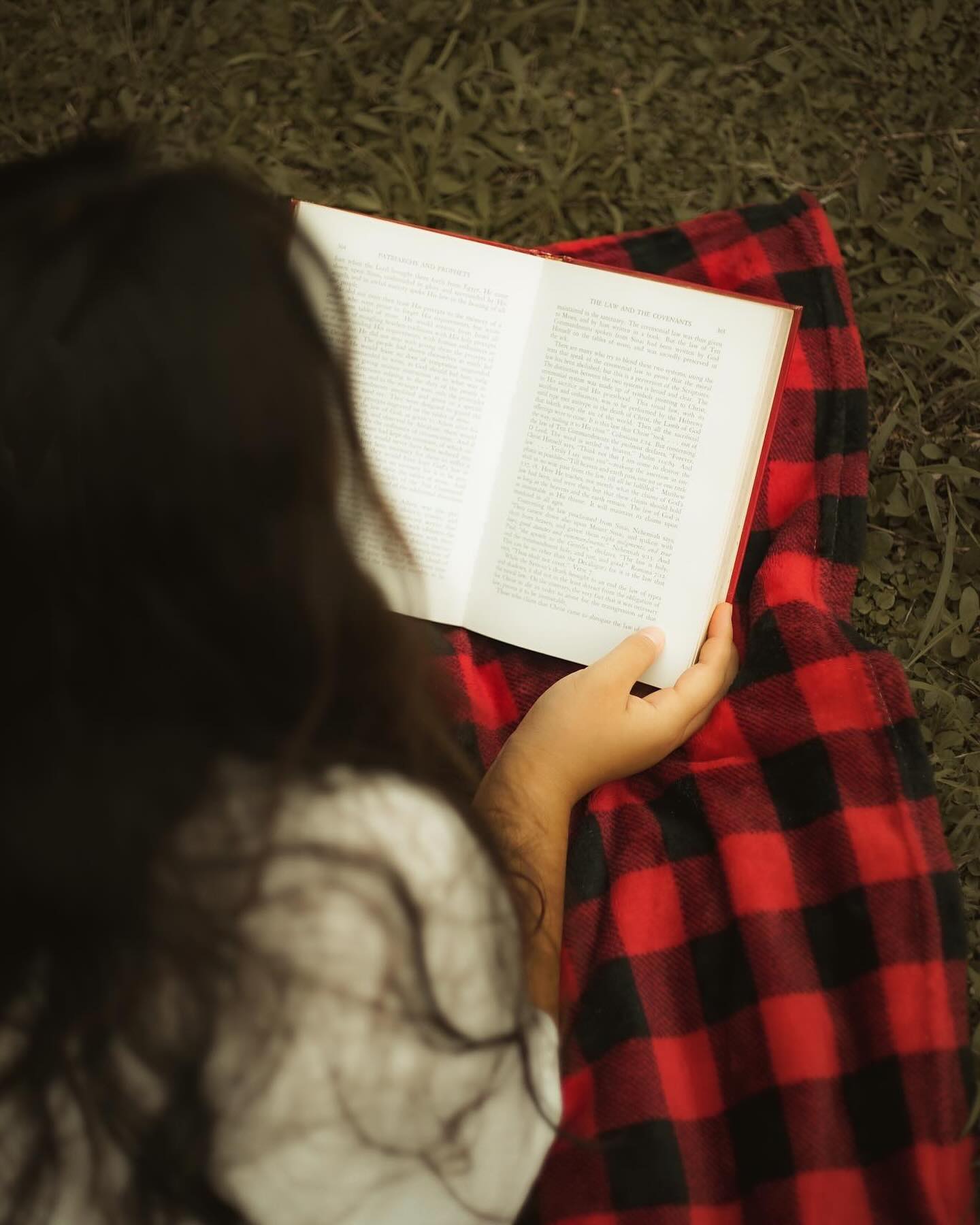 You’ll possibly never encounter a faster reader and I mean more than words on a page. She can read people in a way few can. She’s aware of their feelings and she’s intentional with what she does with that information. She’s our Thai “baby” #2 (in age) and in so many ways we’d be scrambling without her help!
•
📷 credit: @abi_ware