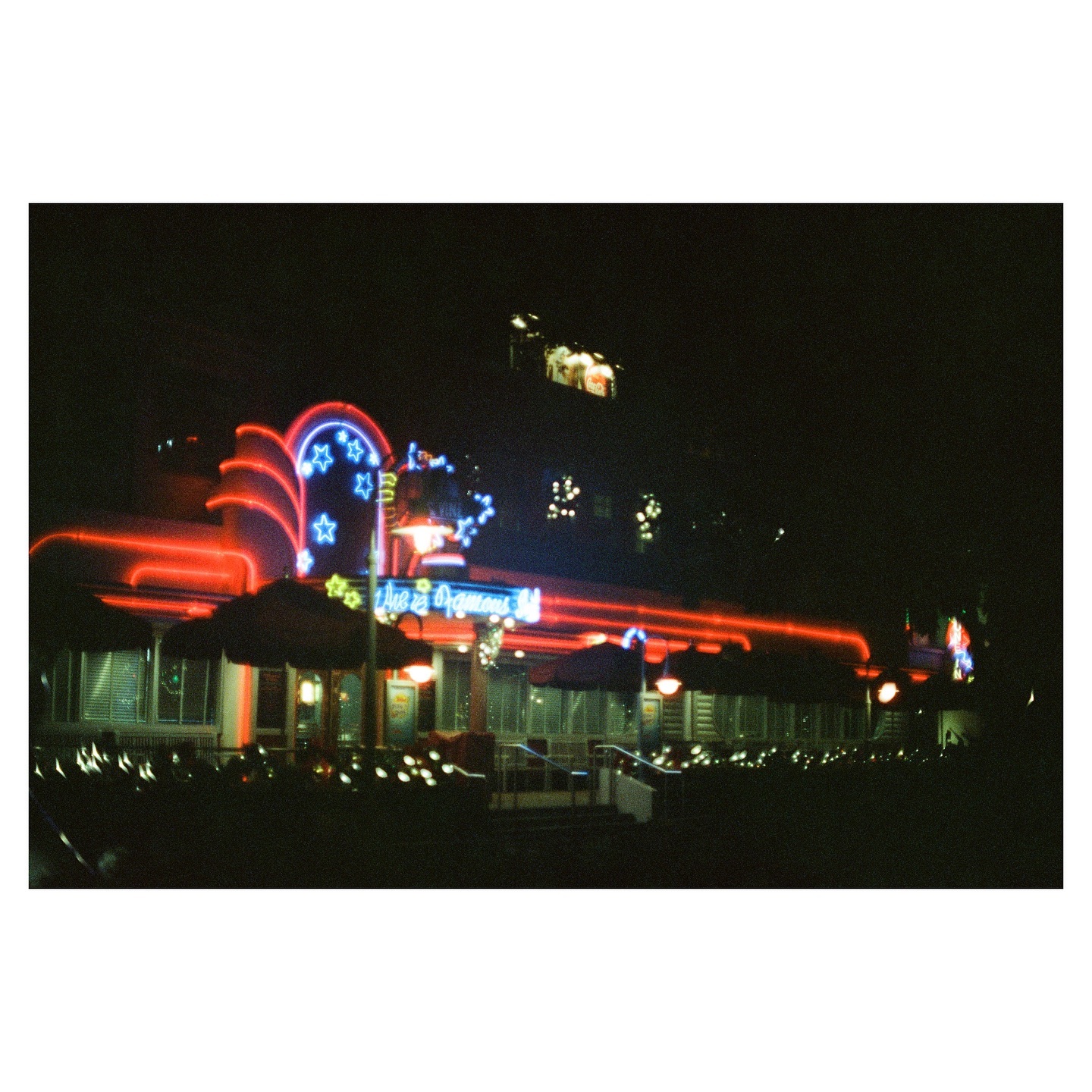 ☃️
📷: canon ae-1 / cinestill 800T
#ae1 #35mm #canon #canonae1 #cinestill800t #cinestill #cinestillfilm