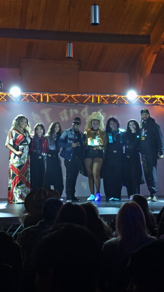 @heartandhustle505 Grand Finale performers did their thing last night! Dance, comedy, acrobatics, live performance, RnB, soul, flamenco and more it was wonderful to see the community in creative action 💃🏽
Congratulations to the winners and all who showed up - keep creating!