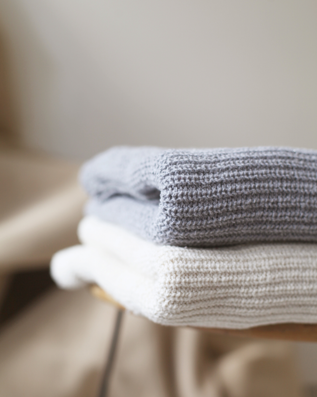 Textura de sobra e caimento perfeito fazem da Blusa Maria a queridinha do tempo frio.
Mas ela é só uma das nossas blusas amadas, conheça todos os modelos na nossa loja.
O link está disponível na nossa bio 😉