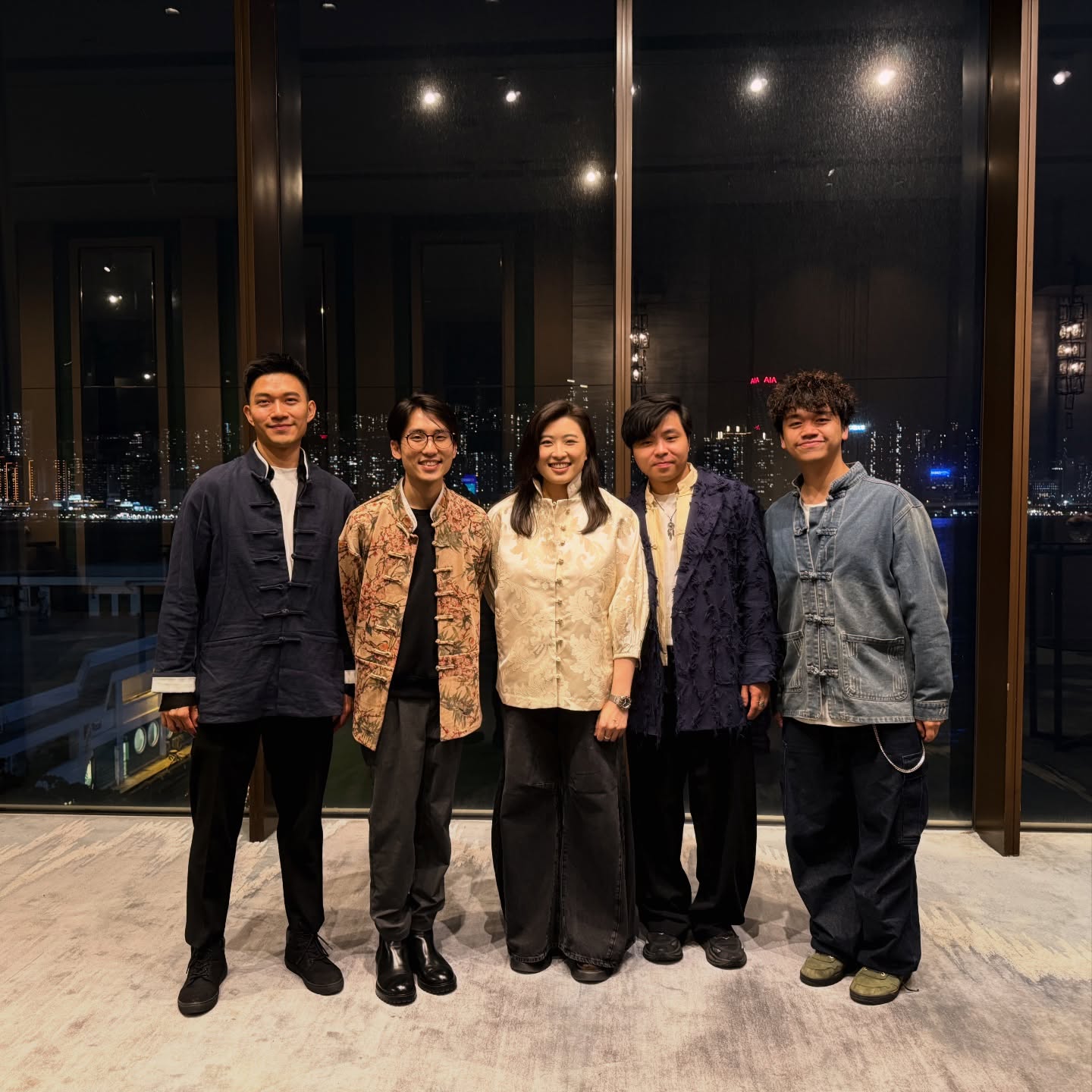 Thank you @entrepreneursorg for having us at your dinner event last Saturday! What a crowd 😃
🏆 成就解鎖之一個gig唱三首歌有4個語言 🤓
🙏🏻 多謝 #RonaldTsang 拔刀相助同拔刀衫助💪🏻
-
#vsing #vsingacappella #hkacappella #vsing出gig