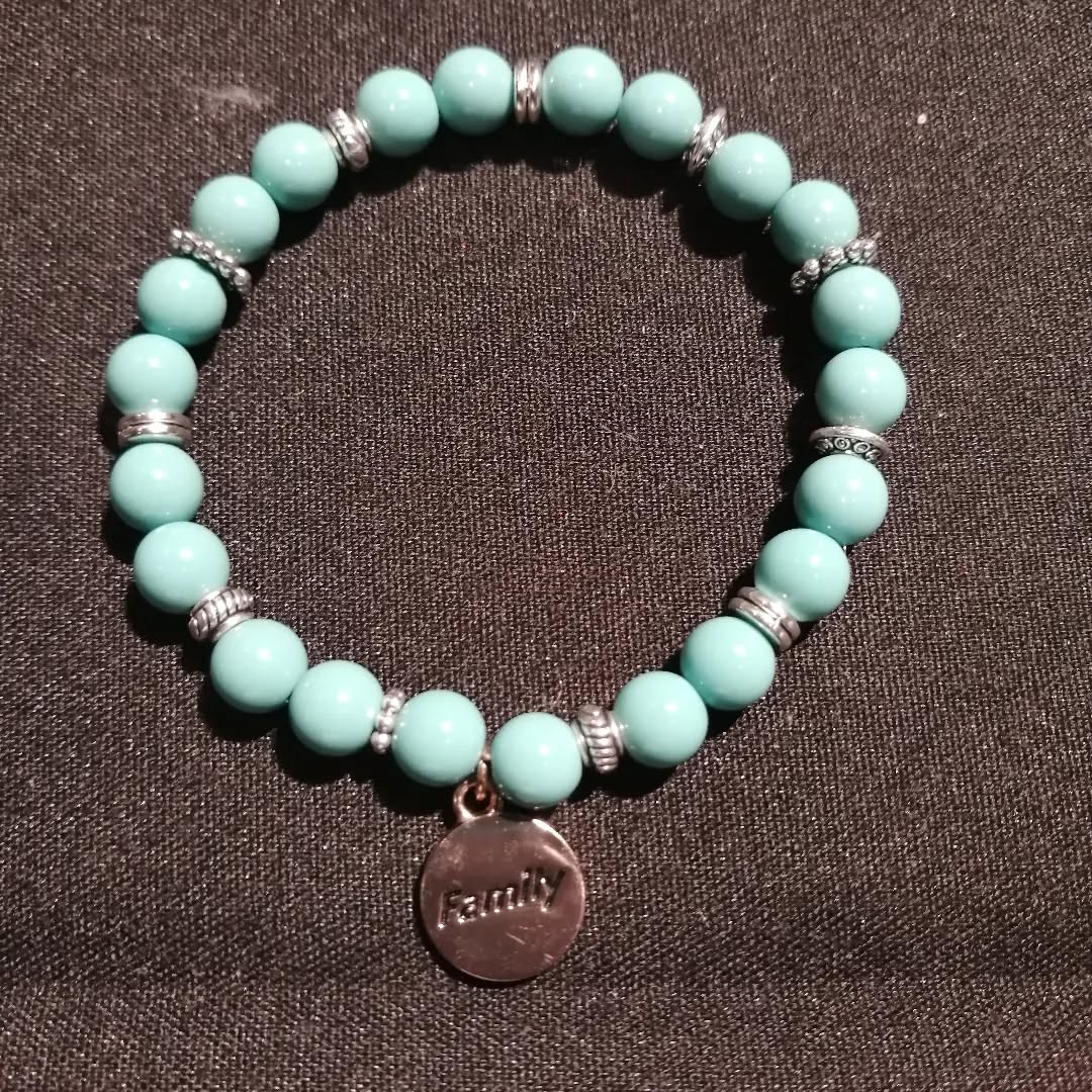 Last night this little boy kept stopped at my table. He wanted to find a gift for his mom. He said she likes bracelets and earrings and her favorite color is blue. He picked a bracelet for his mom and wanted to customize it with a charm. He picked the charm that said #family. This is the result.
He went to ask he parents for money and didn't come back. This little was very intentional about finding the right gift for mommy. Wish I knew who he was because his mom deserves this carefully picked out gift. Too bad I didn't see when they left.
#holidayshopping #christmasgifts