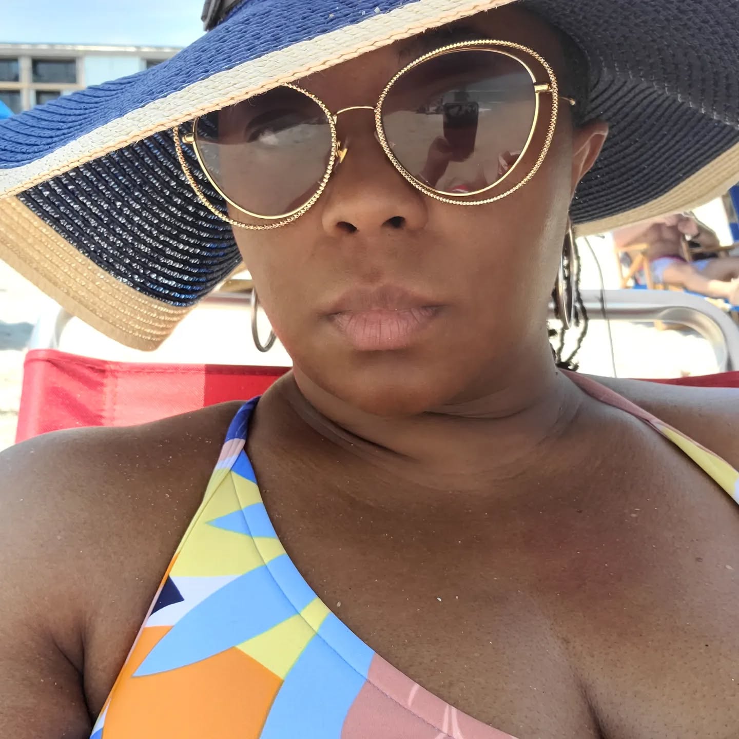 Grid Loc'd is closed for the holidays! Happy 4th of July everyone. #sisterlocks #gridlocdnaturalhair