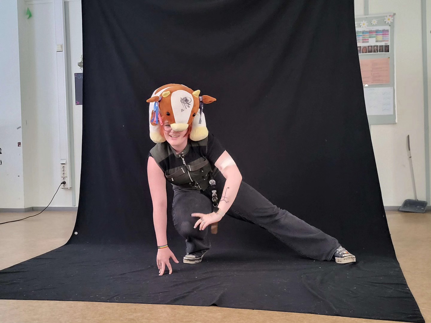 📸 Tok du bilder under Kazokucon 2025? Les dette!
Var du med på en av våre cosplay-fotoshoots i helgen?
Fyll ut skjemaet med cosplay-navn, hvilken dag du deltok og kontaktinfo – så sender vi deg de magiske øyeblikkene! ✨
👀 Det tar bare et par minutter.
🔗 Link i bio – få bildene dine tilsendt så fort de er klare!
📣 Bruk gjerne taggen:
#Kazokucon2025 og #Kazokucon7 for å dele dine bilder og minner 📸