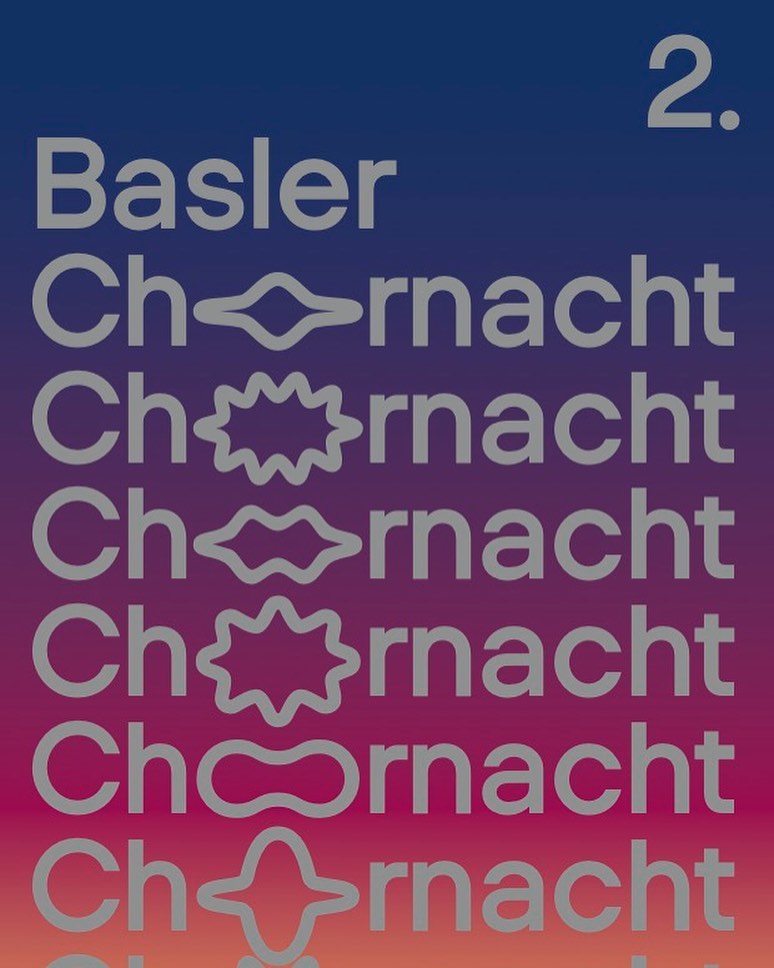 Die Basler Chornacht geht in die zweite Runde und wir sind wieder dabei!
am Samstag, den 16. September 2023, singen wir ca. um 15:00 auf dem Theaterplatz (frei) und um 19:30 sowie 21:30 in der Martinskirche (Tickets!).
Im Abendkonzert singen wir gemeinsam mit @pourchoeur und zudem kannst du im 1. Block die @maedchenkantoreibasel und im 2. Block die @maennerstimmenbasel hören.
Die Chornacht endet mit einem festlichen Schlussbouquet auf dem Marktplatz. Auch dort sind wir anzutreffen!
Es gibt aber noch viel mehr zu erleben:
Das Programm findest du unter www.baslerchornacht.ch und unter @baslerchornacht
Für die zweite Durchführung der Basler Chornacht haben sich 34 Chöre mit über 1000 Sänger:innen angemeldet. Das sind mehr als doppelt so viele wie beim letzten Mal! Es singt eine bunte Auswahl von Chören verschiedener Grössen, Altersgruppen und Genres. Von Vokalensembles über Gospel- und Jazzchöre bis zu Jugendchören ist alles dabei!
#baselsingt #chorbasel #gemeinsamsingenmachtglücklich #chorkonzert #chorfestival #kulturbaselstadt