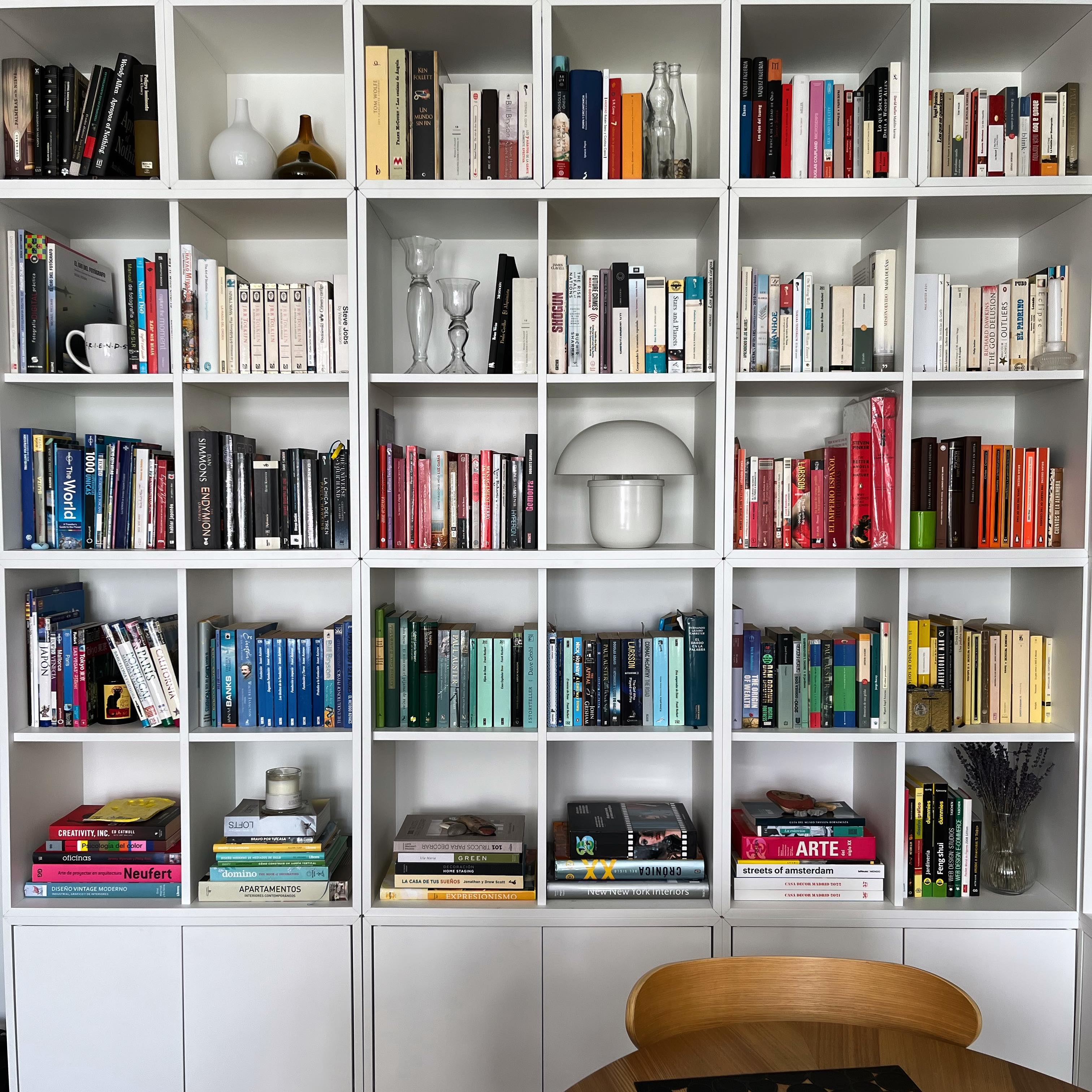 Feliz día del libro!
#livinglavidadeco
#leer #libros #ordenarlibera #ordenencasa
#estanteriasblancas #estanteriasikea
#estanterias #estantería #libreria #decorarestanterias
#diadellibro