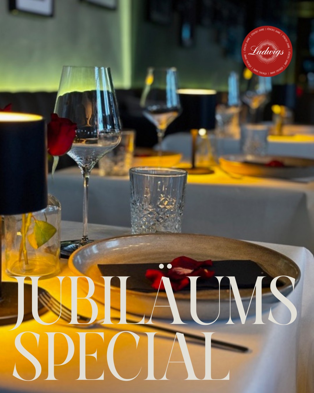 💌 Unser Jubiläums-Special im Februar
Im Ludwigs feiern wir die Liebe gleich doppelt – mit einem Menü voller Genussmomente und als Teil unseres großen Jubiläumsjahres.
Vom 13. bis 28. Februar 2026 erwartet Sie ein besonderes 3-Gänge-Menü, das ganz im Zeichen der Zweisamkeit steht:
„Shared Moments“ – Antipasti-Variationen zum gemeinsamen Genießen
„Your Choice“ – Truffle Affair oder Slow Love
„Sweet Ending“ – Weißes Schokomousse mit Kokoseis & Erdbeer-Ragout
Ob zum Valentinstag oder einfach zwischendurch: Feiern Sie die Liebe – und 50 Jahre Ludwigs – mit einem besonderen Menü.
👉🏼 Jetzt reservieren & besondere Momente verschenken.
#valentinstag #valentinespecial #karlsruheessen #genussmomente #ludwigskarlsruhe