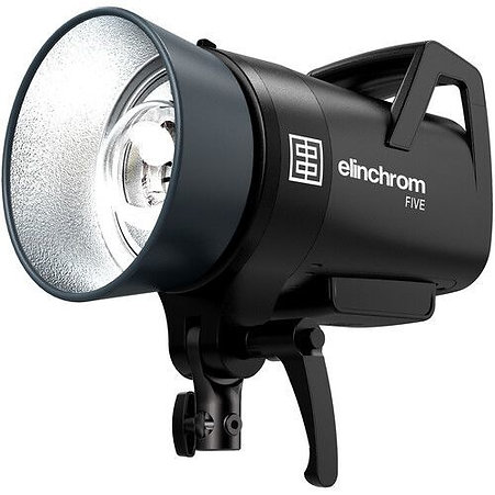 Elinchrom Five Akülü Flaş Kiti ⚡️
Modern fotoğrafçılığın hızına ve mobilite ihtiyacına yanıt veren Elinchrom Five, 522 Ws gücü ve dahili bataryasıyla hem stüdyo hem de dış mekan çekimleri için profesyonel bir çözüm olarak Flaşçı’da yerini alıyor. Aktif şarj özelliği sayesinde çekim sırasında bataryanızı şarj etmenize olanak tanıyan bu ünite, operasyonel sürekliliği en üst seviyeye taşır. 📸
Yüksek hızlı senkronizasyon (HSS), TTL desteği ve 1.6 saniye gibi kısa bir sürede tam güçte dolum kapasitesiyle en dinamik anları bile kusursuz bir ışıkla dondurmanızı sağlar. Elinchrom’un karakteristik ışık kalitesini dokunmatik arayüz ve gelişmiş bağlantı seçenekleriyle birleştiren bu kit, yaratıcılığınızı mekan sınırlarından bağımsız olarak sergilemeniz için tasarlandı. Dayanıklı yapısı ve ergonomik tasarımıyla her türlü çekim koşulunda güvenilir bir performans sunan Elinchrom Five, profesyonel setlerin yeni favorisi.
Teknik detayları incelemek ve özgürce çekim yapmaya başlamak için: 👉
https://www.flasci.com/product-page/elinchrom-five-akulu-flas-kiti
#Flaşçı #Elinchrom #ElinchromFive #AkülüFlaş #StüdyoIşığı #ProfesyonelFotoğrafçılık #PhotographyGear #StudioLighting #DışÇekim #FlashPhotography #HSS #TTL #IşıkSistemleri
