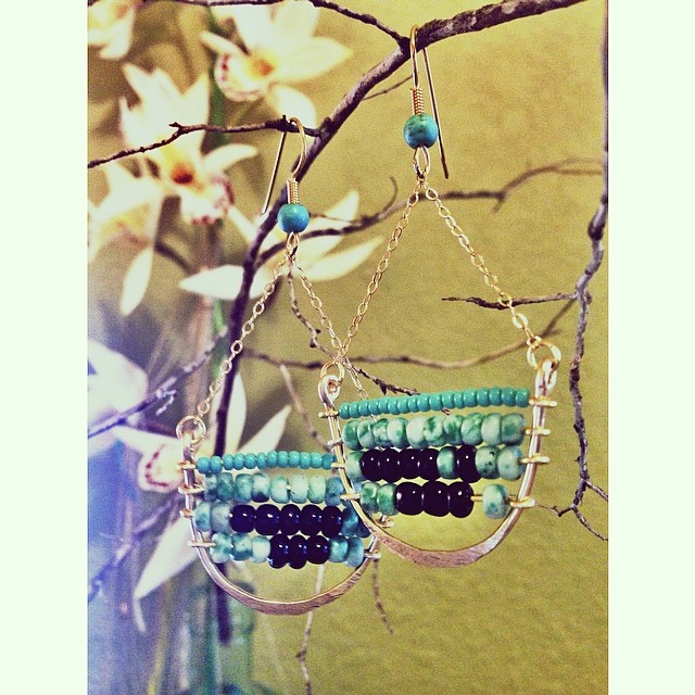 some new earrings I just finished. make sure you order your jewelry before summer's here! 🌞🌾✨💎 check out my website to purchase! link in my profile! 😊