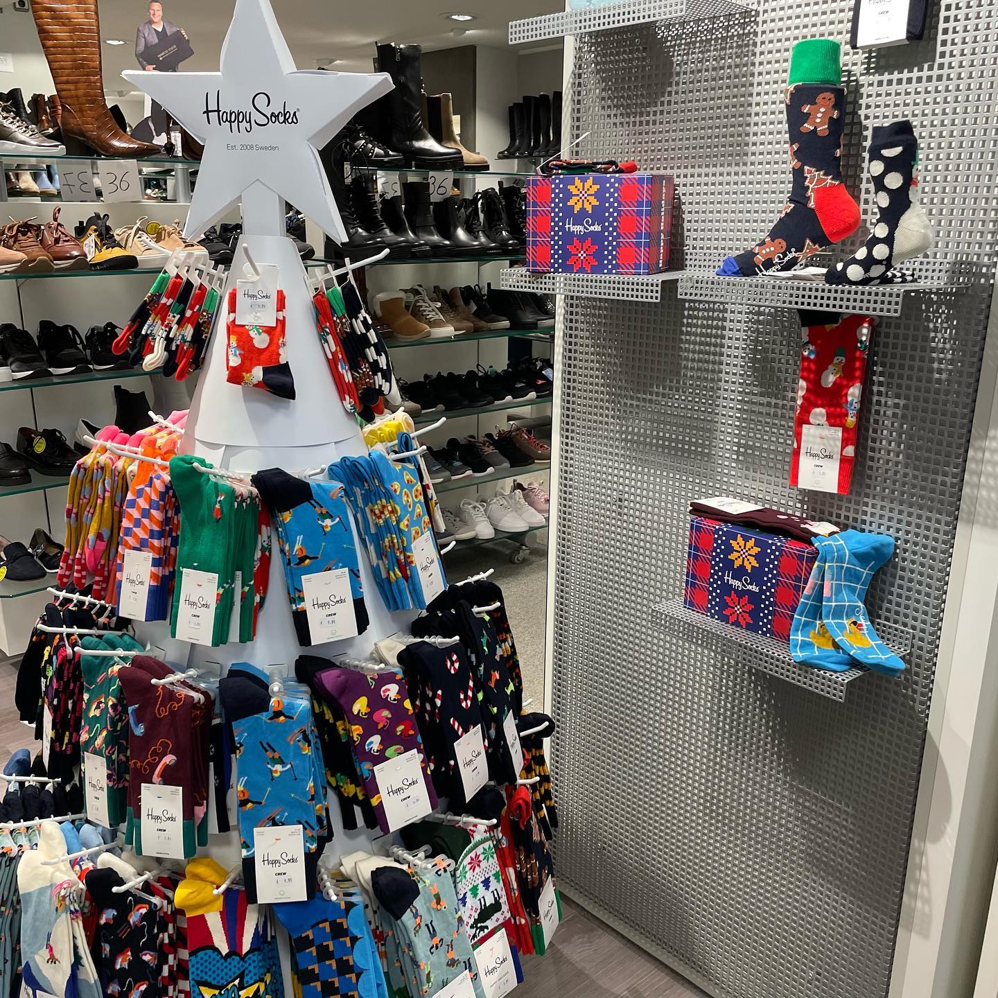 ✨Unsere Happy Socks machen gute Laune ✨#geschenkideen 🎁 #erding #marktschwaben