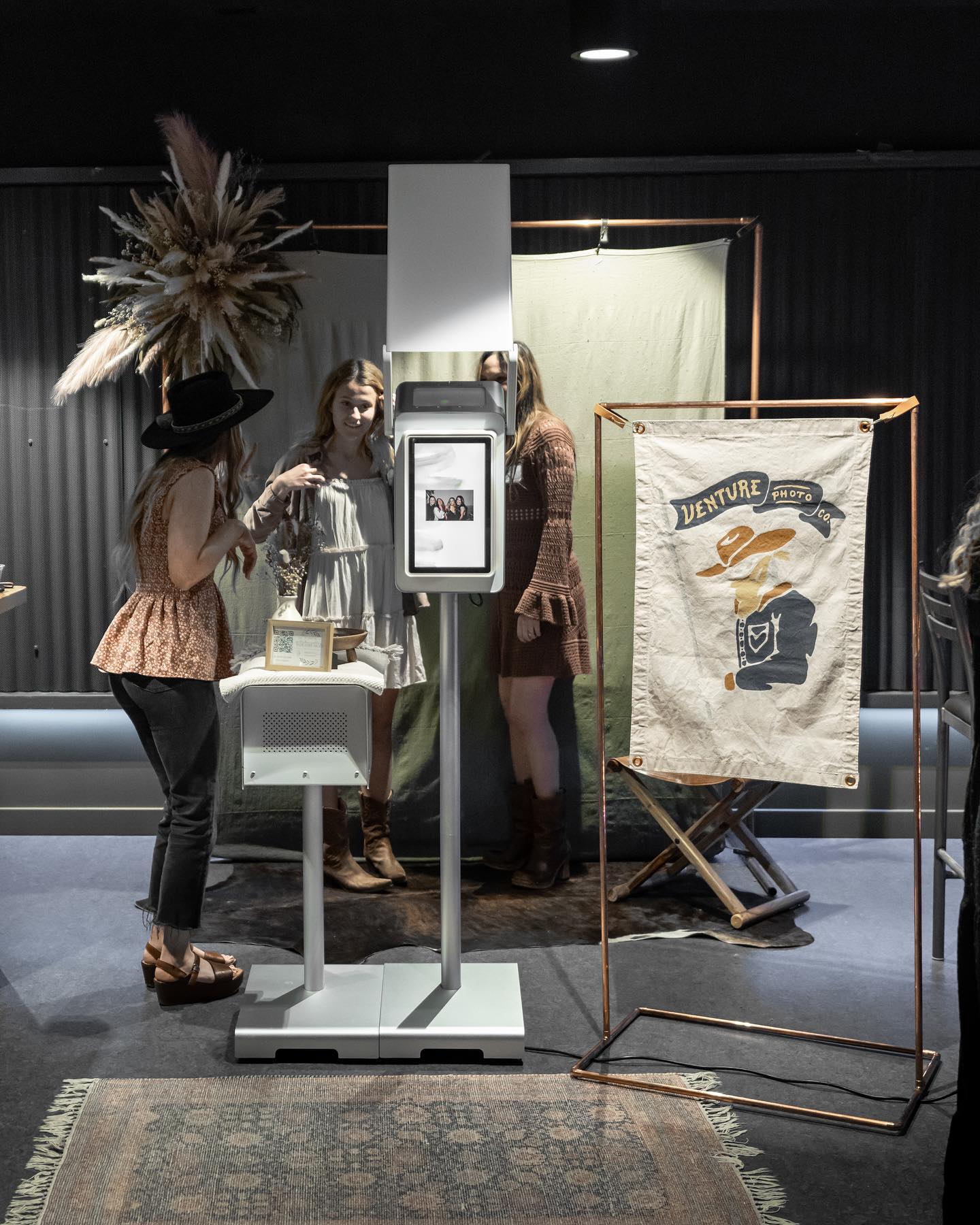 Hi friends! It’s been a while. We just wanted to pop in and say hello to all of our followers. We are getting in the Christmas spirit over here and are so excited to celebrate this lovely season with such an awesome community!
If you’re thinking of renting a photo booth at your next event, don’t hesitate to reach out. we would love to make your next holiday party, wedding, or corporate event one to remember! If interested, you can click the link in our bio and we’ll send you a quote within 24 hours. Cheers! 🎄☕️