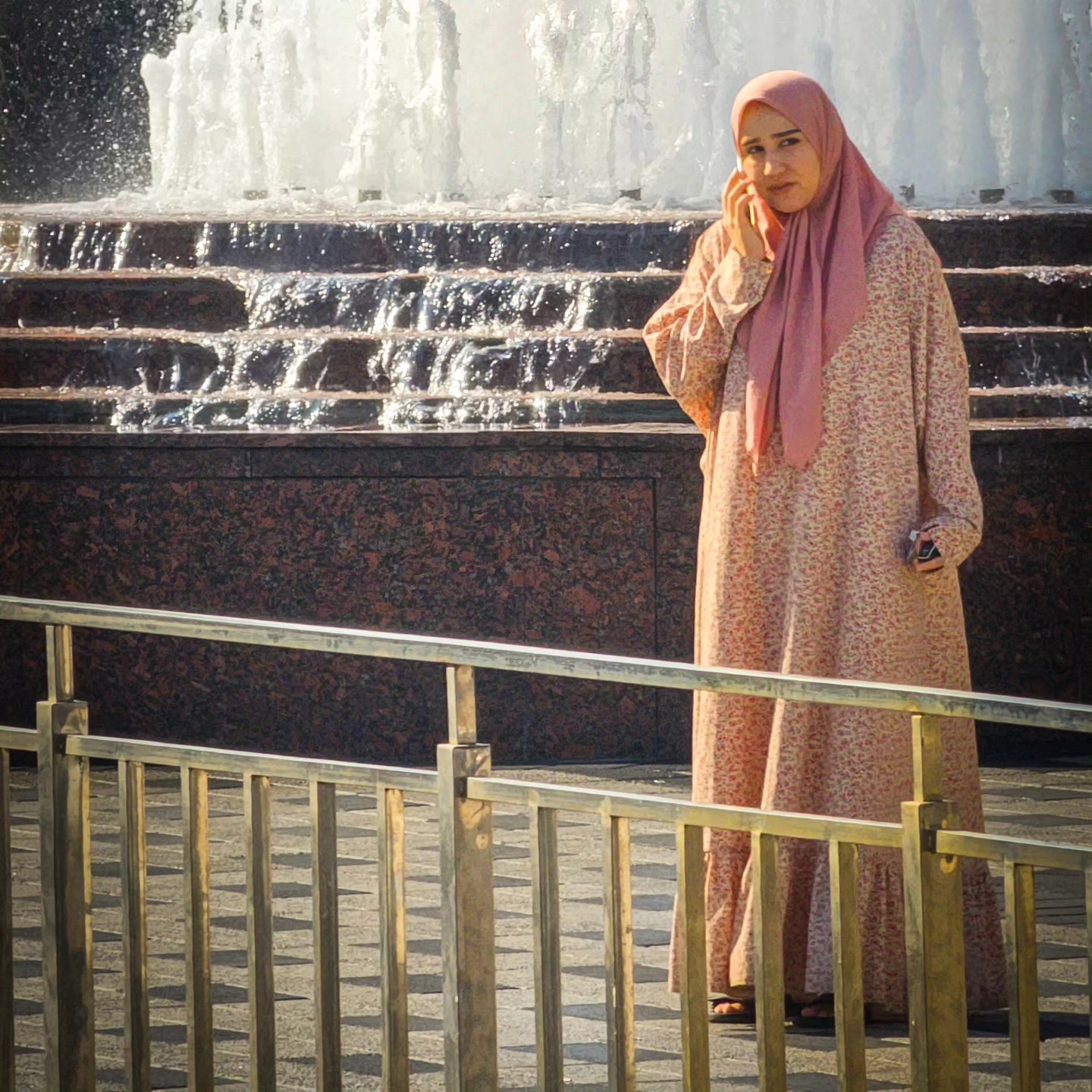 Nas ruas...
On the streets...
На улицах...
#adynaolive #centralasia #documentalphotography
#people #commonlife #daybyday