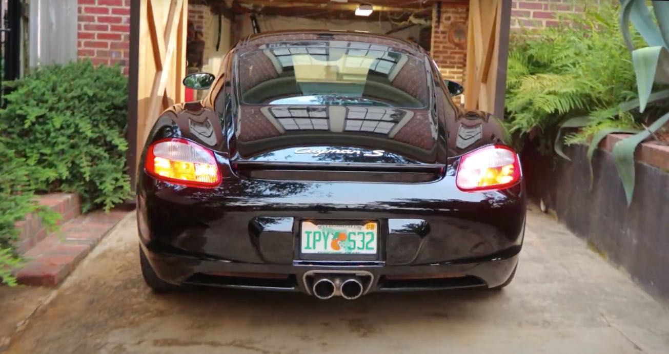 Is your car ready for the rainy season? ☔️ #porsche #carsofinstagram #carswithoutlimits #carspotting #GKRestorations #carlifestyle #porsche356 #356 #porschelife #car #instacar #racecar #classiccar #RemadebyHand #porsche911 #porsche912 #autorestoration #carrestoration #restoration #antiquecar #vintagecar