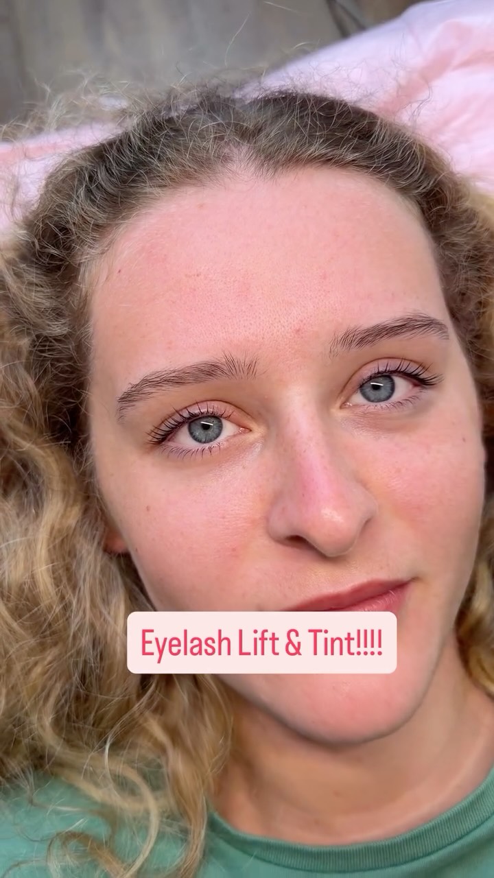 💁♀️Eyelash Lift and Tint for this beautiful girl❤️❤️
Looking for some thing low maintenance???
Book online👉www.Fabulashbrows.co.nz
#wellington #eyelashliftandtint #nz #semipermanentmakeup #eyelashlifting