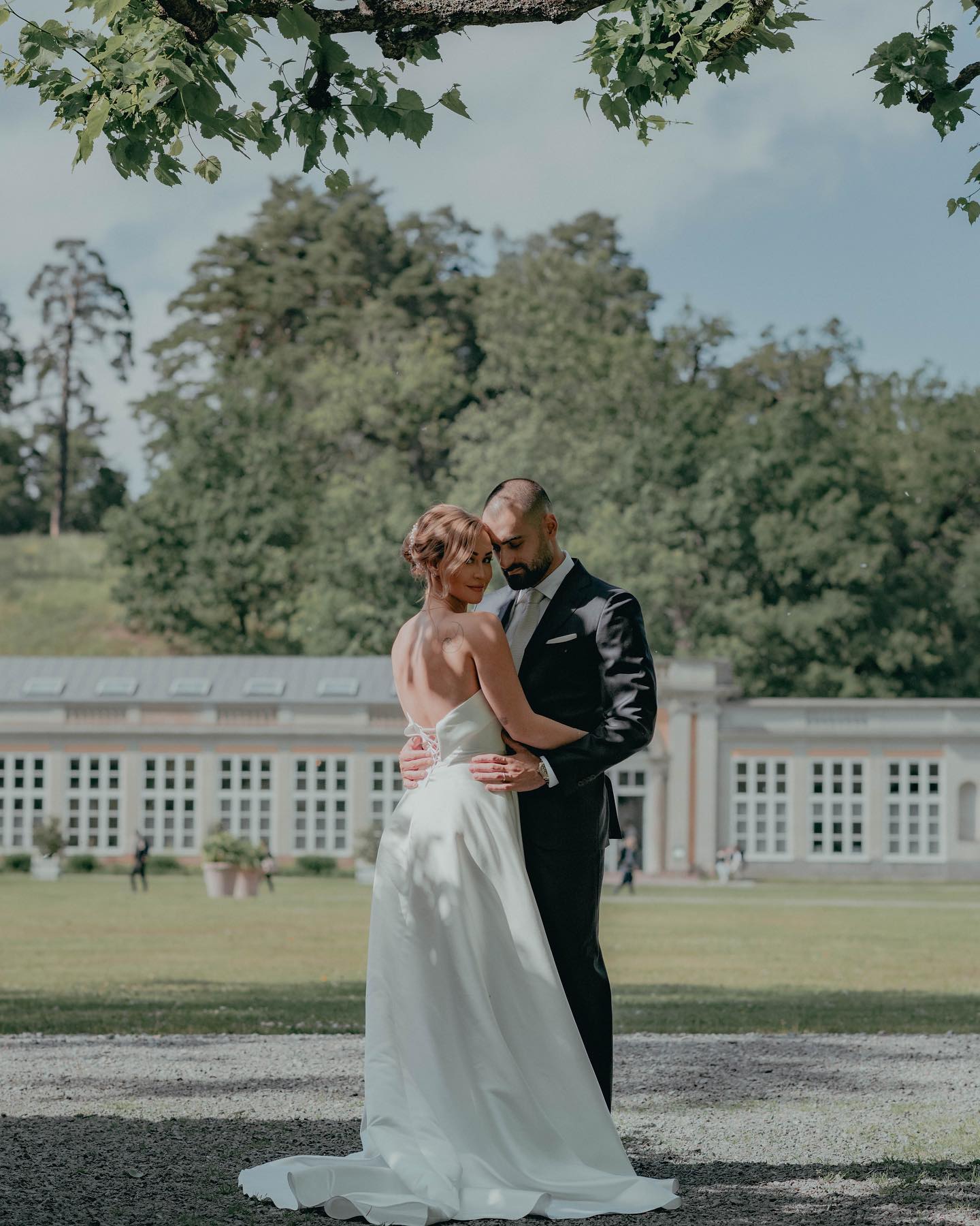 “I love you, not only for who you are, but for who I am when I am with you”
#bröllop #bröllopsfotograf
#bröllopsfotografstockholm #brudklänning #bröllopstockholm #stockholmbrudochfest
#wedding #bride #weddingday #weddingphotography #weddingdress #flower #weddingflowers #weddinginspiration #marriage