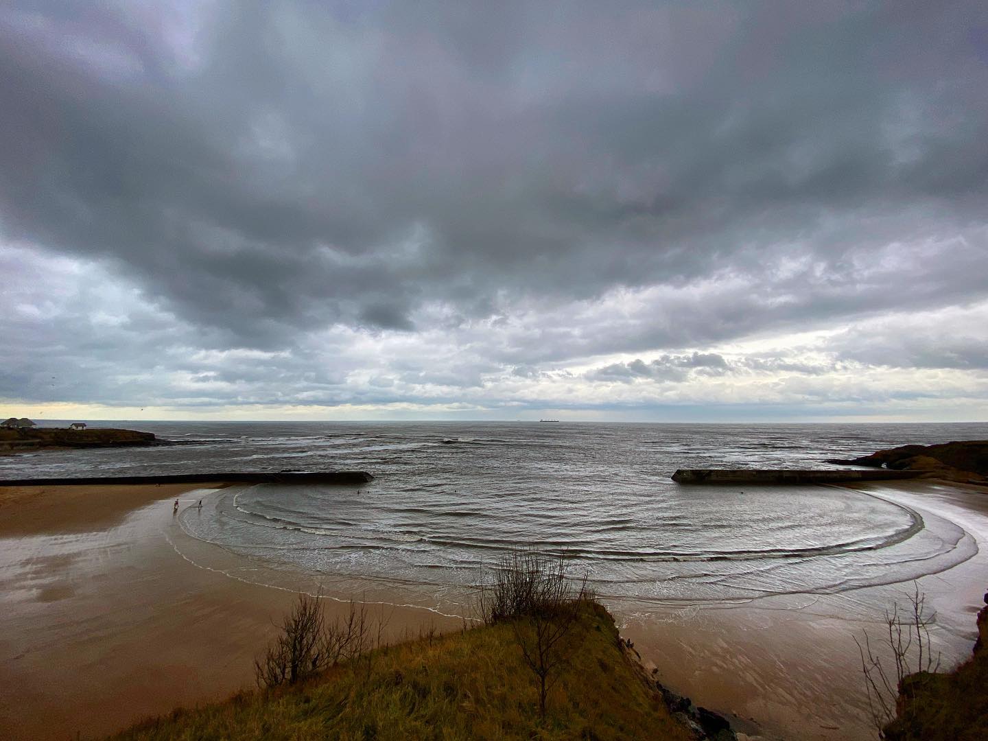 Quick stop at the beach for this mornings job 🌊
#sea #beach #ukbeach #seaside #travel #travelphotography #dronephotography #drone #dronestagram #telecommunications #telecoms #work #lockdown #weather #winter #smallbusiness #ontheroad #views #landscape #landscapephotography #droneshots #surveying #survey #dalessurveying #blogger