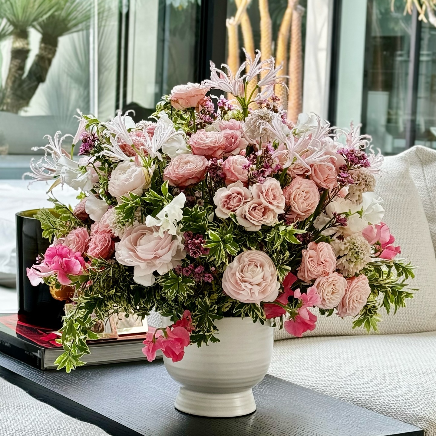 Pink perfection in a vase 💗❤️ #floralarrangement #pinkparadise #flowerpower #flowers
