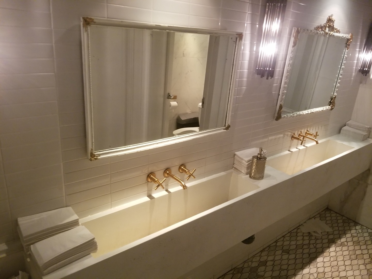 Nearly 15 years on, and we are still proud of these sinks we fabricated for Patria!
Designed and fabricated to live hard in a busy restaurant environment—proof that thoughtful design, solid craftsmanship, and timeless materials truly stand the test of time.
.
.
#TorontoInteriorDesign
#TorontoDesigners
#GTAInteriors
#TorontoDesignScene
#hospitalitydesigntoronto
Some projects never age… they just get better.