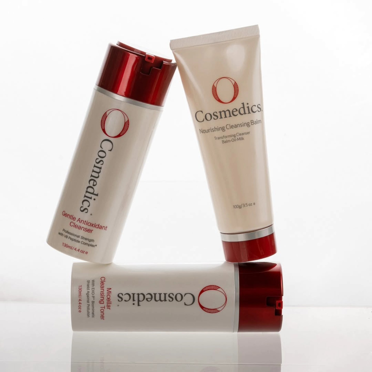 Posted @withregram • @ocosmedics ✨ How to properly wash your face for healthy, fresh skin! ✨
1️⃣ Start with Nourishing Cleansing Balm to dissolve makeup, oil, dirt, and grime. Spend at least 30-60 seconds massaging and working the balm into an oil, emulsify with water, and rinse.
2️⃣ Follow up with Gentle Antioxidant Cleanser, for another 30-60 seconds, to deeply cleanse and hydrate. Let those antioxidants work their magic for a refreshed feel!
3️⃣ Finish with Micellar Cleansing Toner to wipe away any leftover residue and protect your skin from urban pollution - especially in hard-to-reach spots like your nose, behind ears and hairline.
This triple-step routine will have your skin fresh and glowing like you just stepped out of an in-clinic facial!