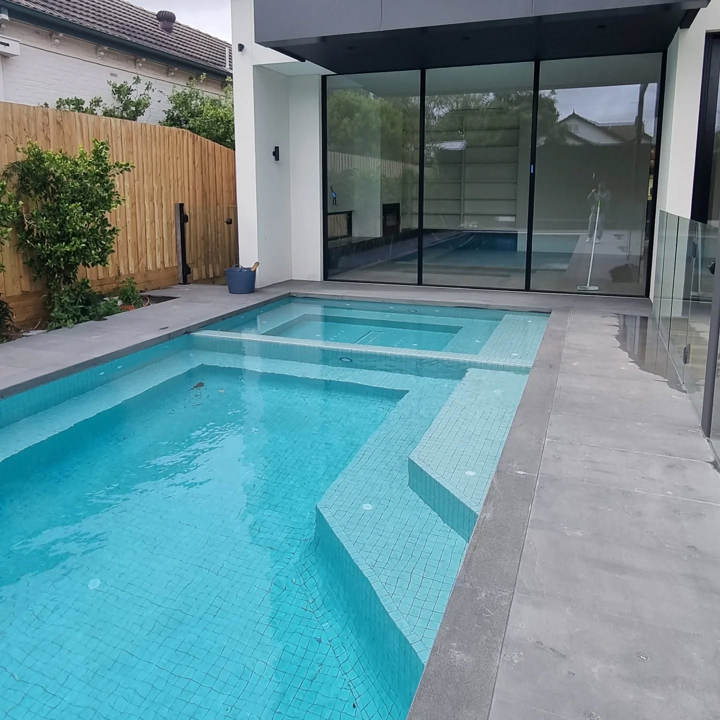 Considered step design for the win 🏆
🏊♂️💦🏝
#swimmingpool
#swimmingpooldesign
#poolandspa
#bayside
#baysidepools
#landscape
#landscapedesign