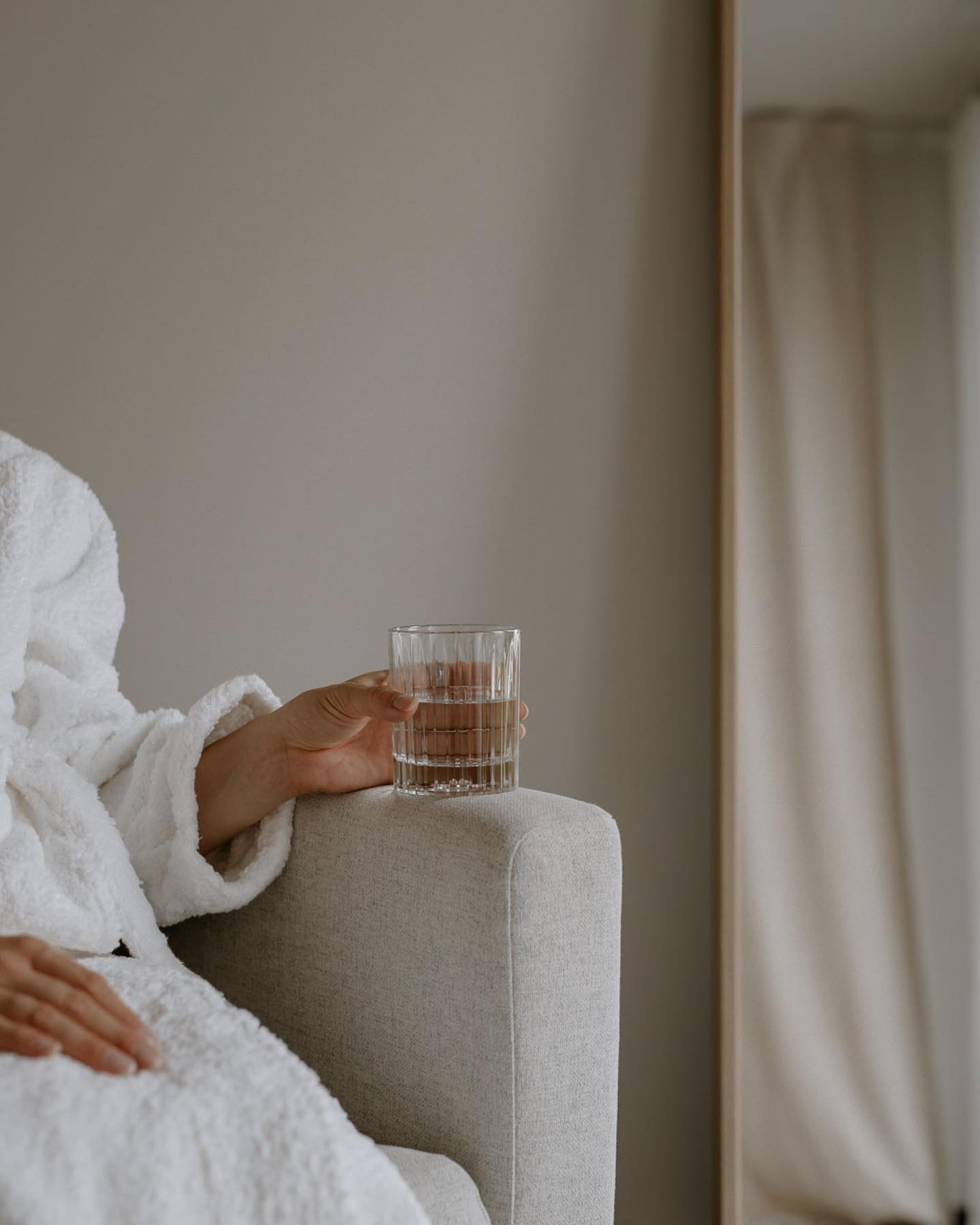 Miltä kuulostaisi hetki omaa aikaa viikonloppuna?
Olemme avoinna koko viikonlopun ja sunnuntaille löytyy vielä kaksi vapaata aikaa hierontaan 🤎
Varaa aika timmasta tai meidän nettisivuilta www.oakwellness.fi
#weekend #selfcare #spaday #tampere