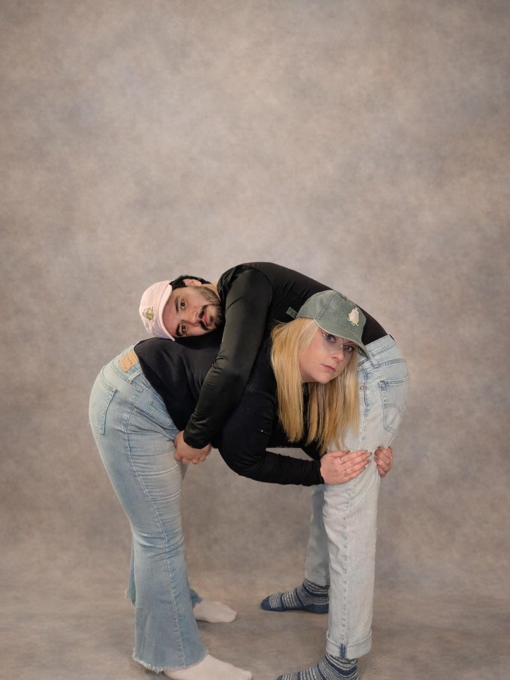 ✨This is your sign to do an awkward photo shoot with your friends✨
Buzzing with our brand new Barge Boys Caps - available at our show this Saturday!🧢 We have 4 colours and 14 sexy poses to pick from🍑
There’s not many available so grab yours at @foxcabaret this Saturday (tickets available from the link in our bio🔗)
Let us know if you wanna see the outtakes of this shoot😅
#awkwardphotoshoot #jcpenneyphotoshoot