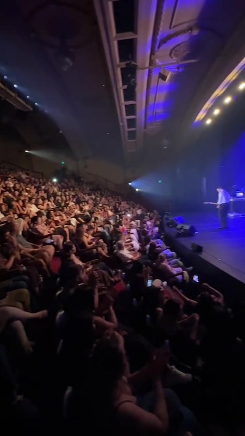 Melbourne Ateşe Düştü! 🥰
Sold-Out Mert Demir Melbourne 2026