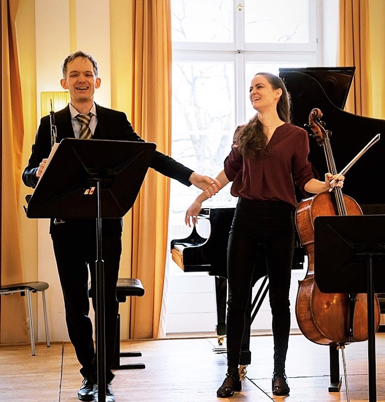 #havingfunonstage 😅#brotherandsister #chambermusic #oboe #cello #classicalmusic #music
