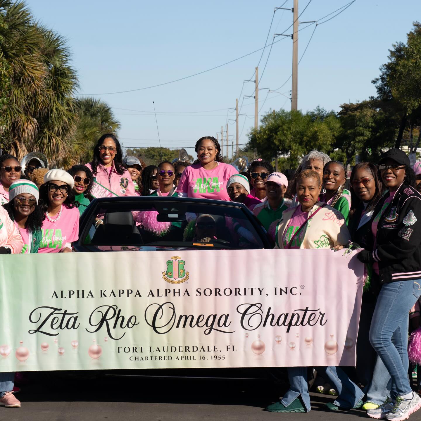 More highlights from MLK 2026 Parade. Zeta Rho Omega showed up and showed out!🩷💚
.
.
#wearezetarhoomega #aka1908💚💗 #servicetoallmankind #mlkdayofservice