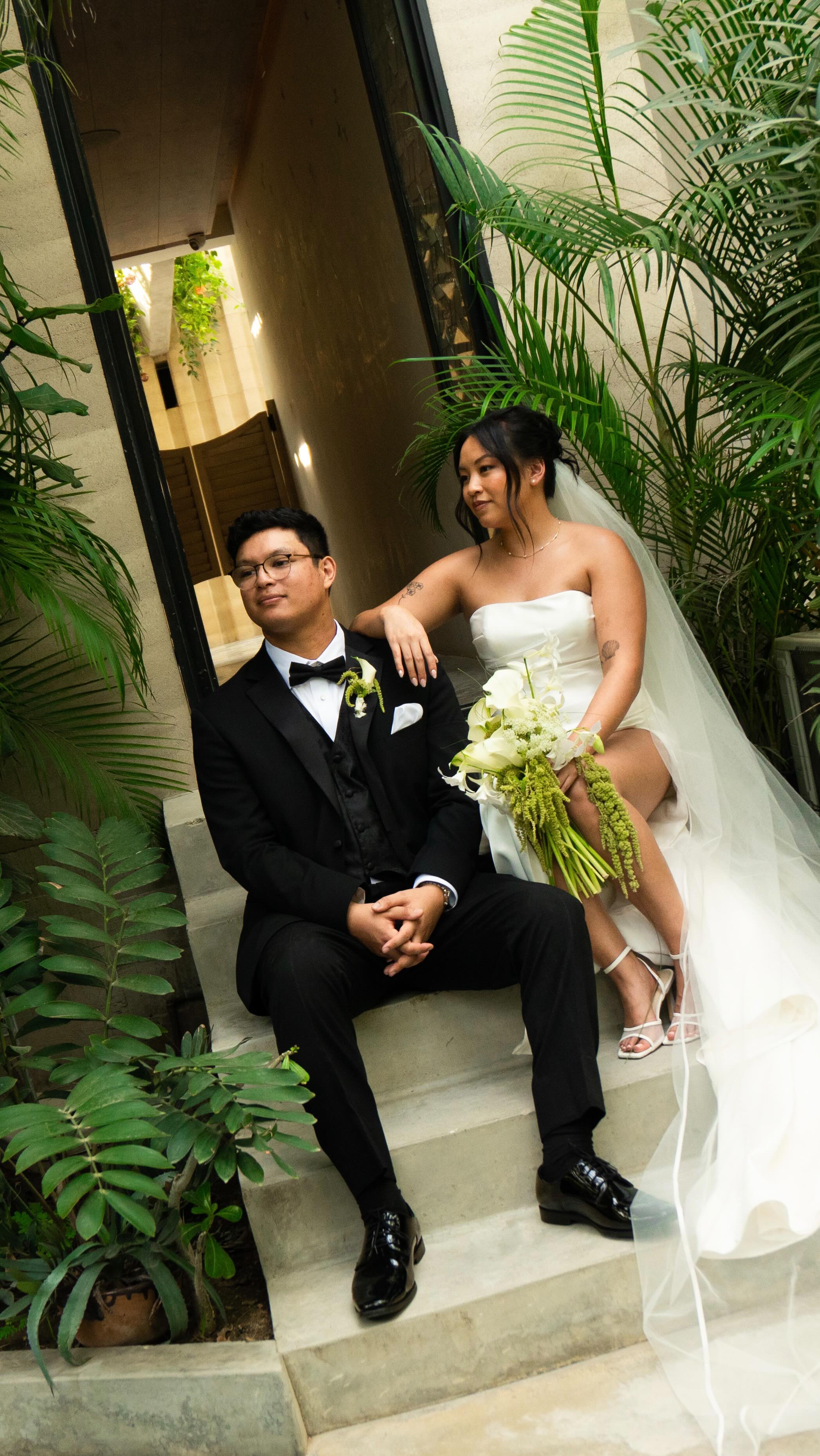 Maleigha & Gabe’s wedding had it all! Gorgeous venue, stunning weather & a rowdy dance floor.
Venue - @acre.wedding
Video - @everlasting.uk
Makeup - @gladys_trevino_makeup
Florist - @blushnroses.cabo
DJ - @alexdjcaboevents
Photographer - @yourfriendtographer
Dress - @lovelybrideseattle