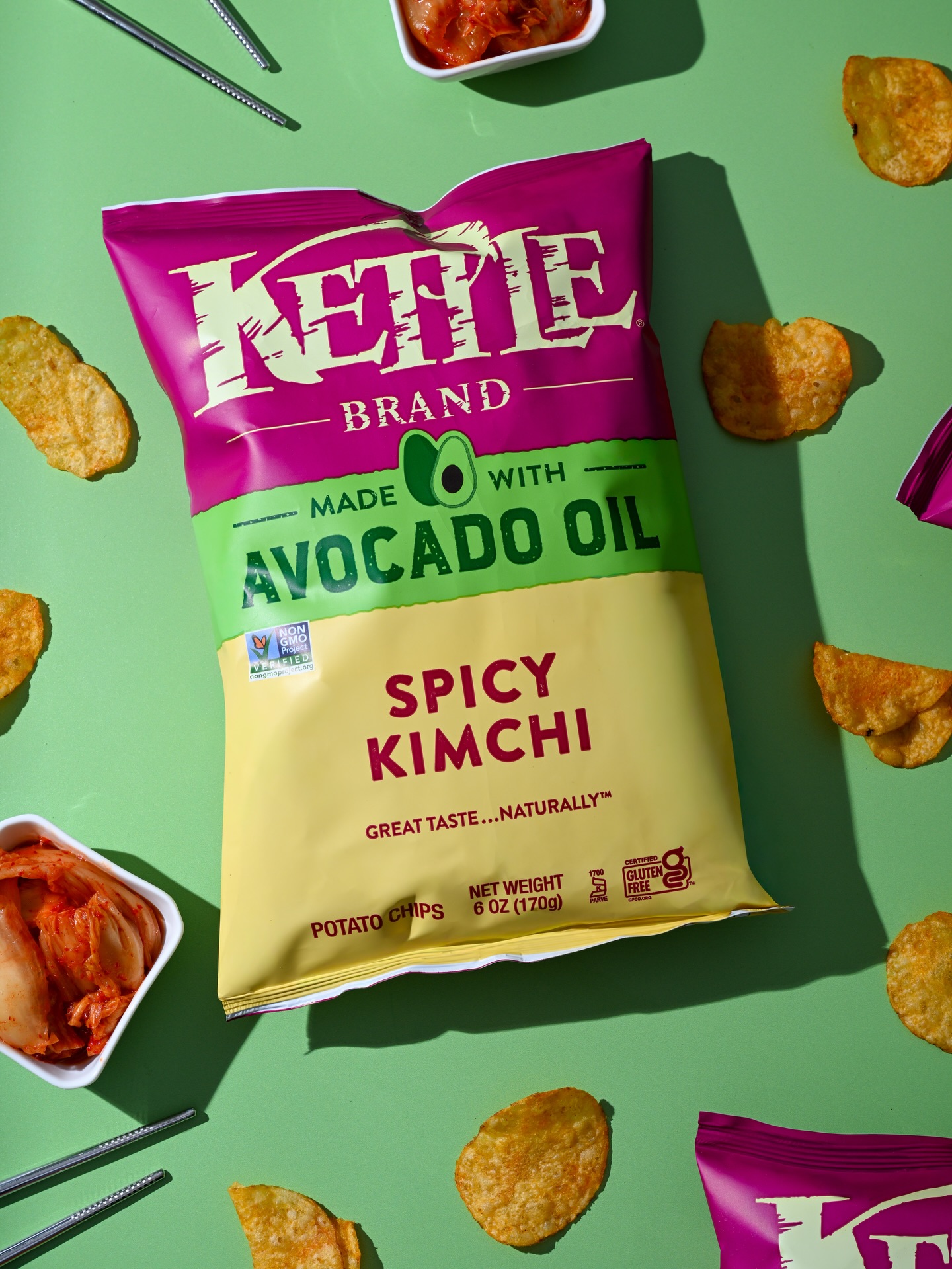 🥢🌶️ Smoky Buffalo and Spicy Kimchi join a lineup of 20+ flavors nationwide in a new flavor launch for @kettlebrand.
Product photography captured by our team 📸
Shot for #BlueSevenClient | @kettlebrand
