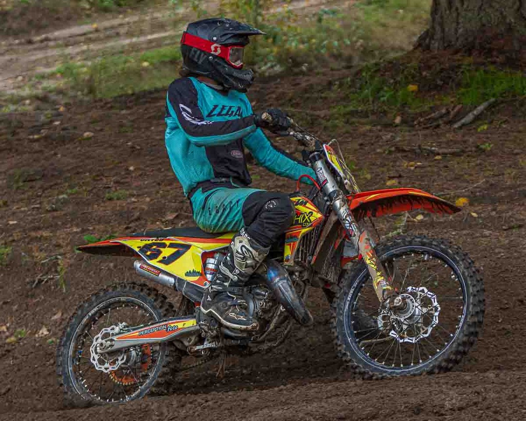 The best swingarm graphics on the track! Thanks Larry!