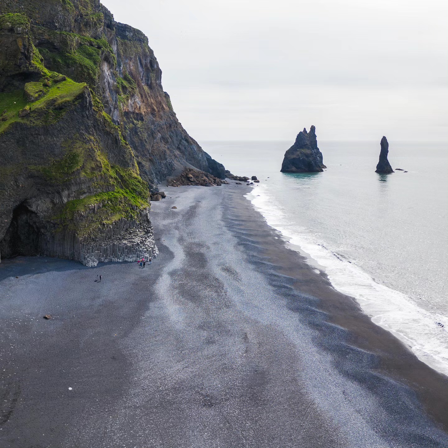 Black beaches 🇮🇸
#dmcincentivetraveliceland #dmc #corporatetravel #incentivetravel #iceland